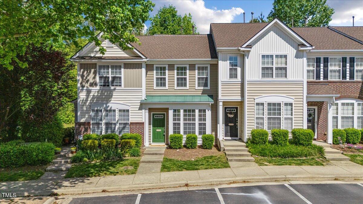 5318 Crescentview Parkway