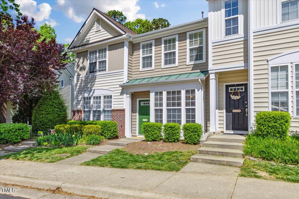 5318 Crescentview Parkway