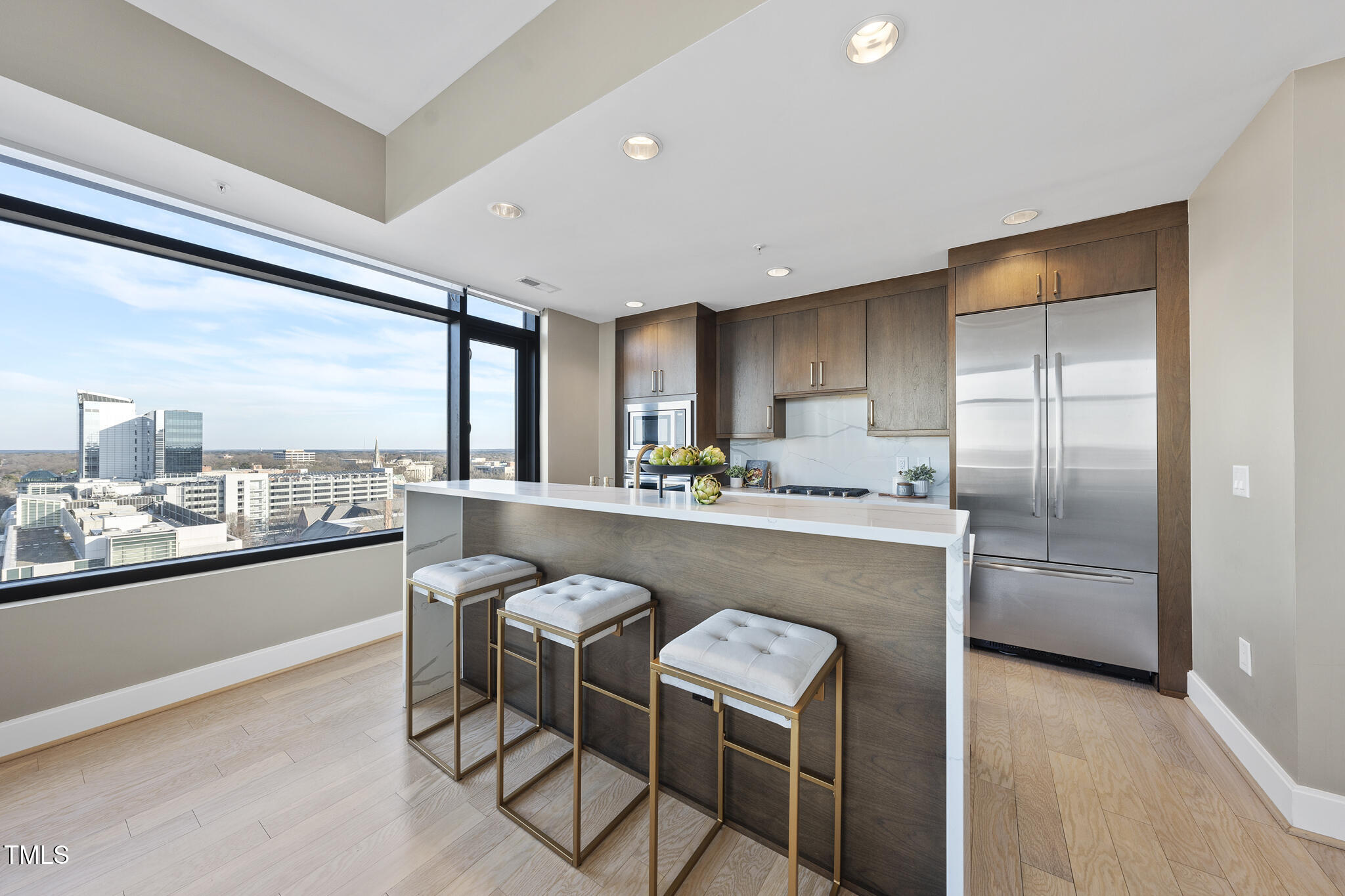 122 N Harrington Street 1025