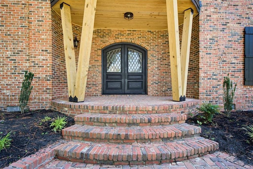 400 Kingsford Court