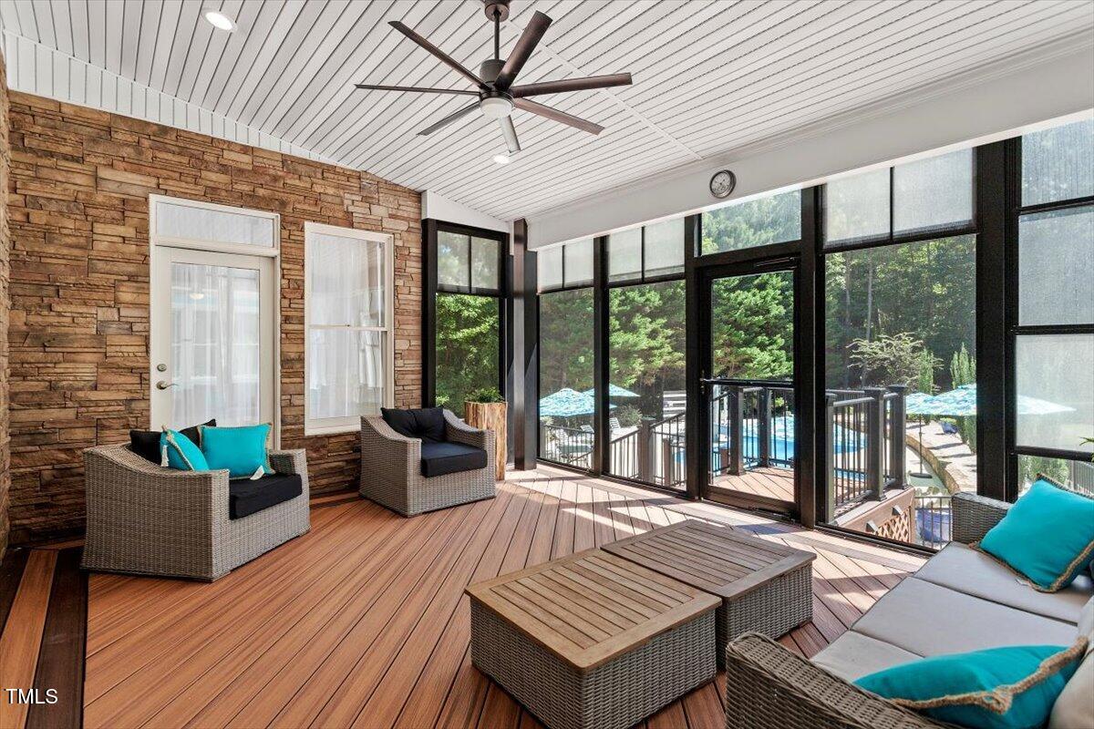 604 Serena Place