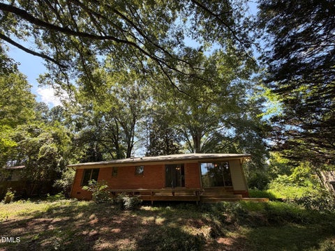 Photo of 12 Ellen Place, Chapel Hill, NC 27514 (MLS # 10185459)