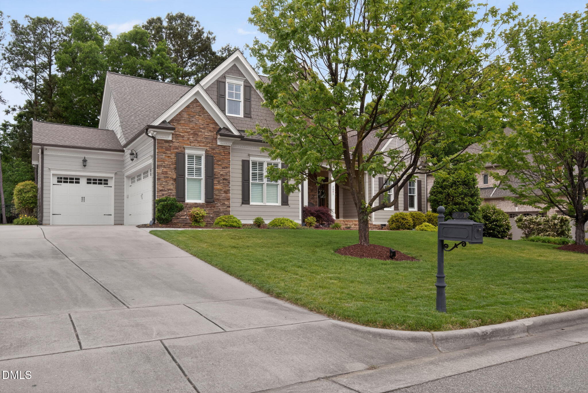 5001 Greyhawk Place