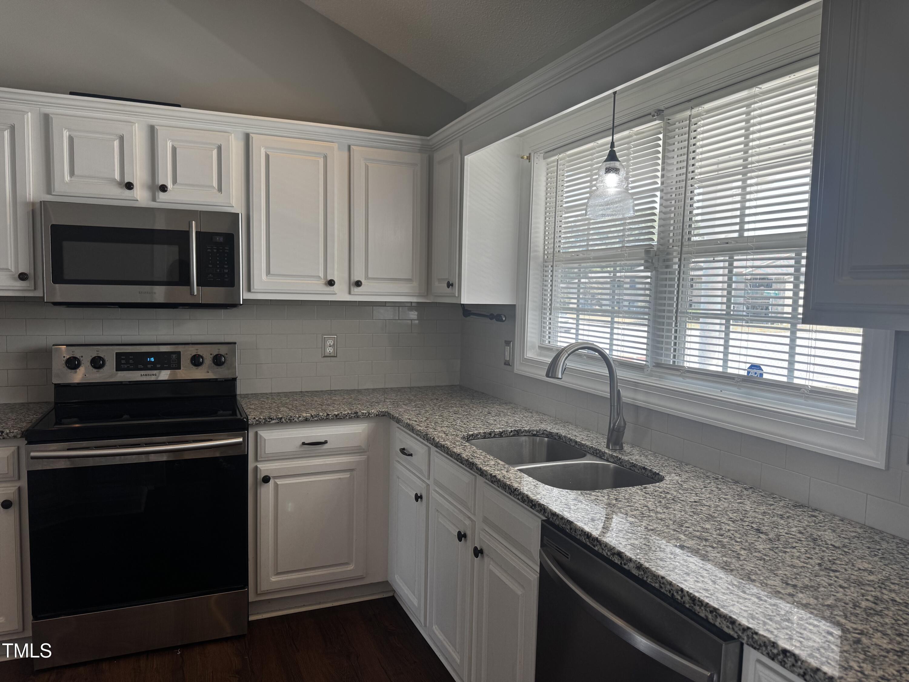 2038 Bridgewood Road