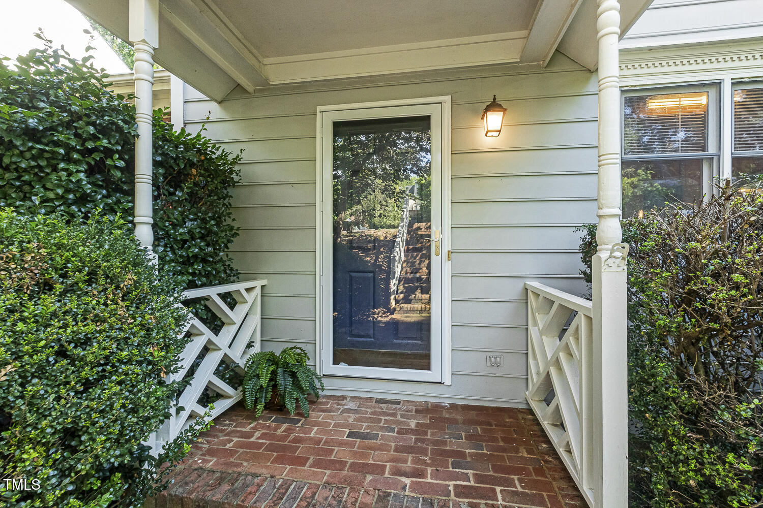 212 Cross Keys Court