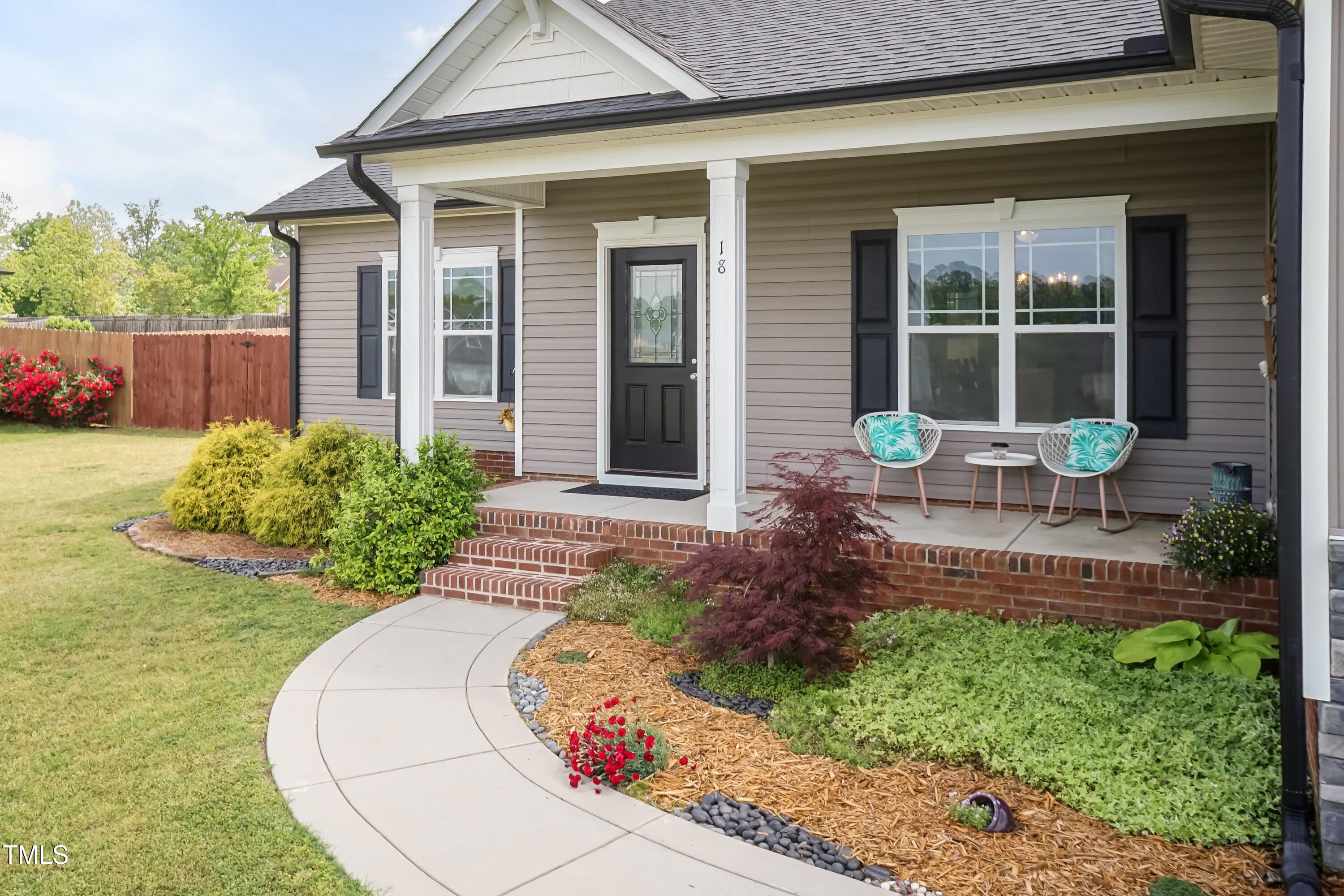 18 Fisher Rd