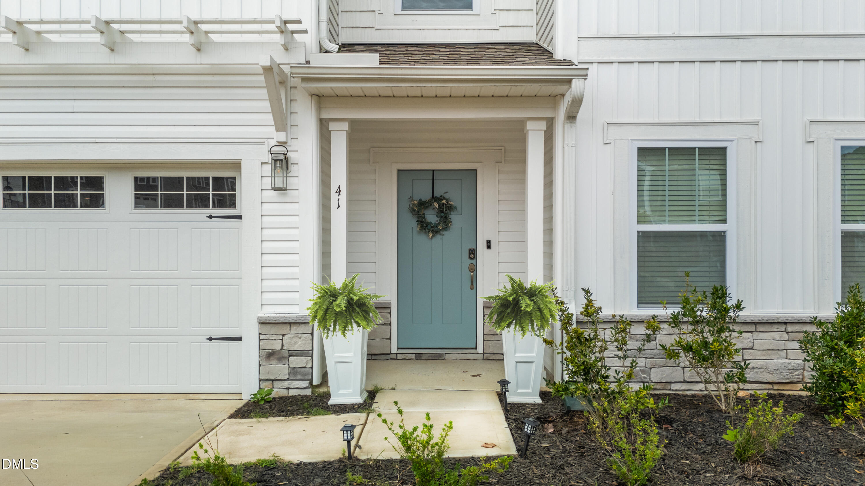 41 Capstone Drive
