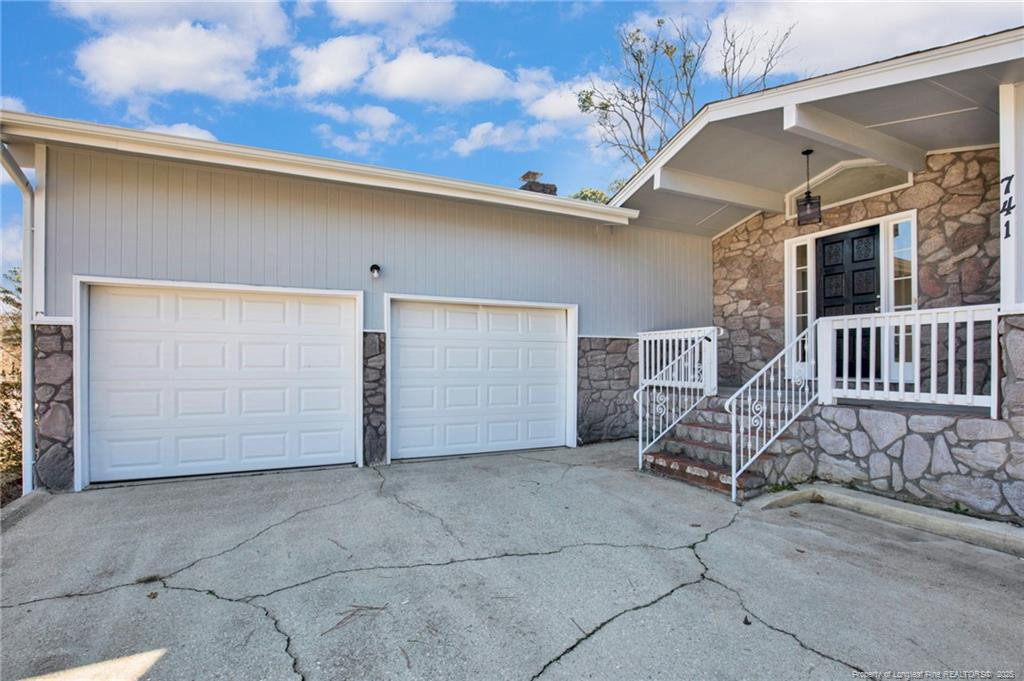 741 Southview Circle