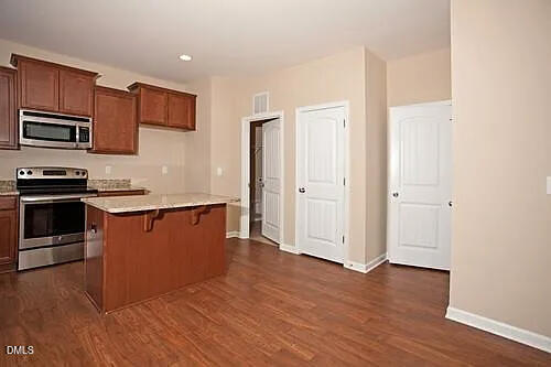 55 Nobleman Court