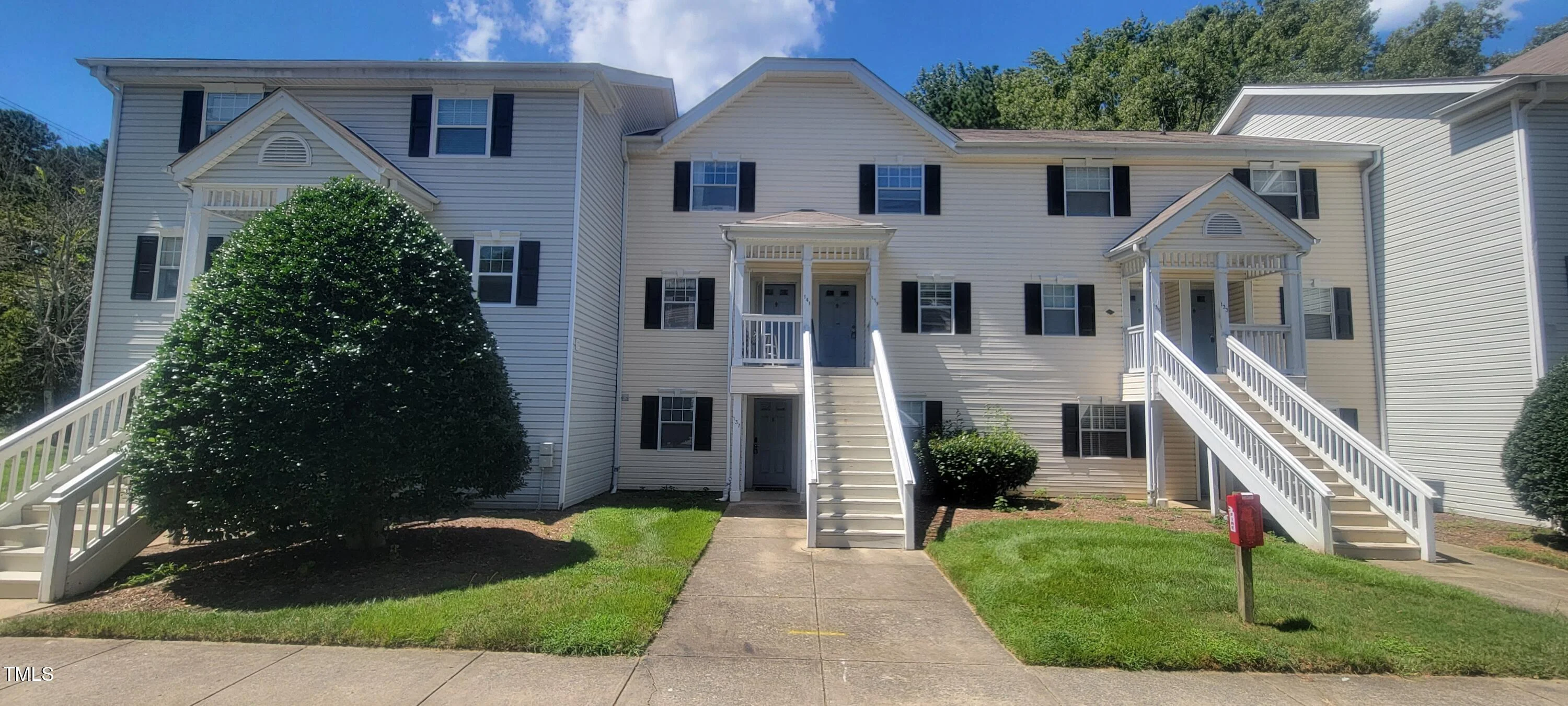 137 Kingsbury Drive
