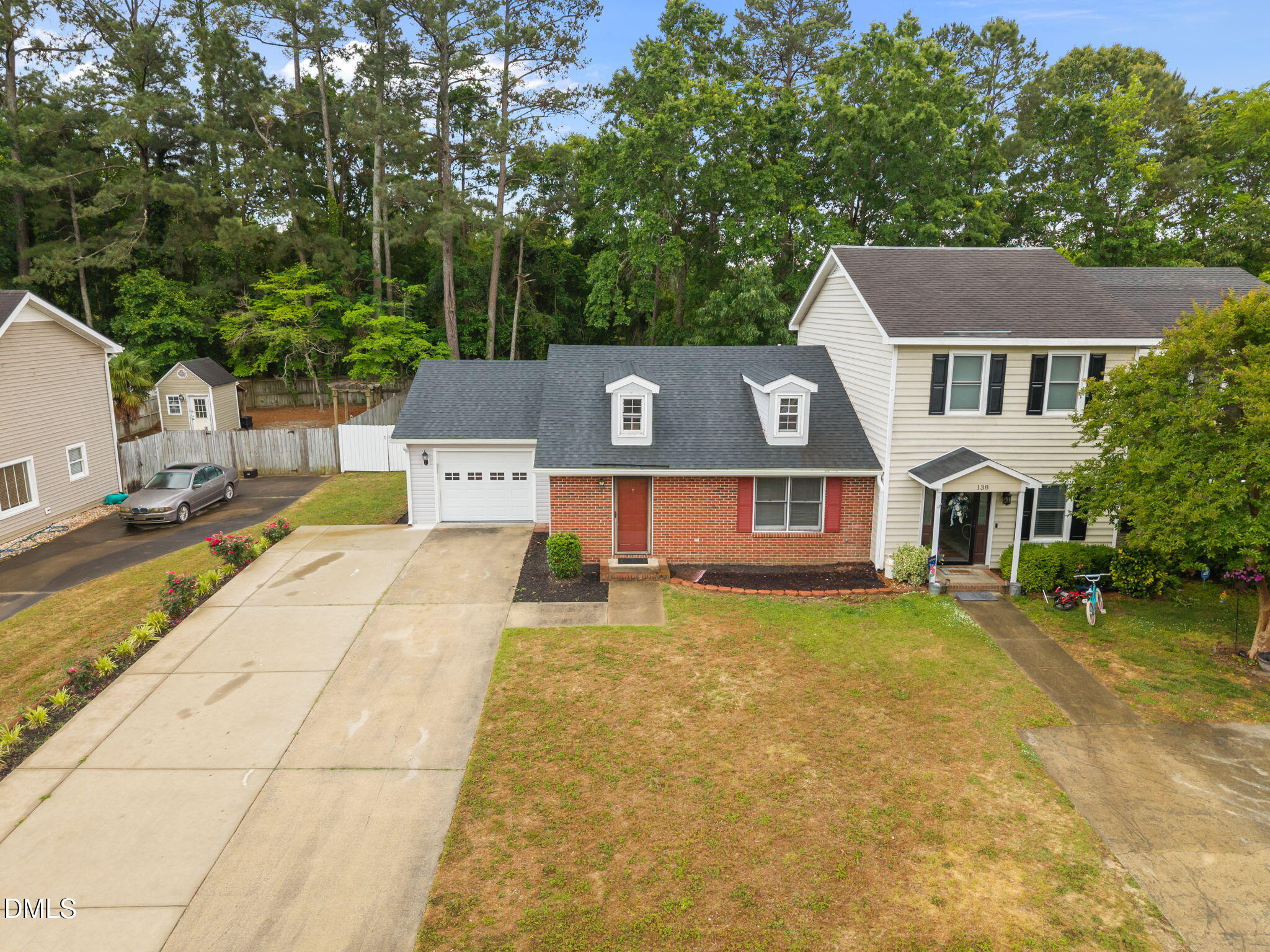 140 Rollingwood Drive