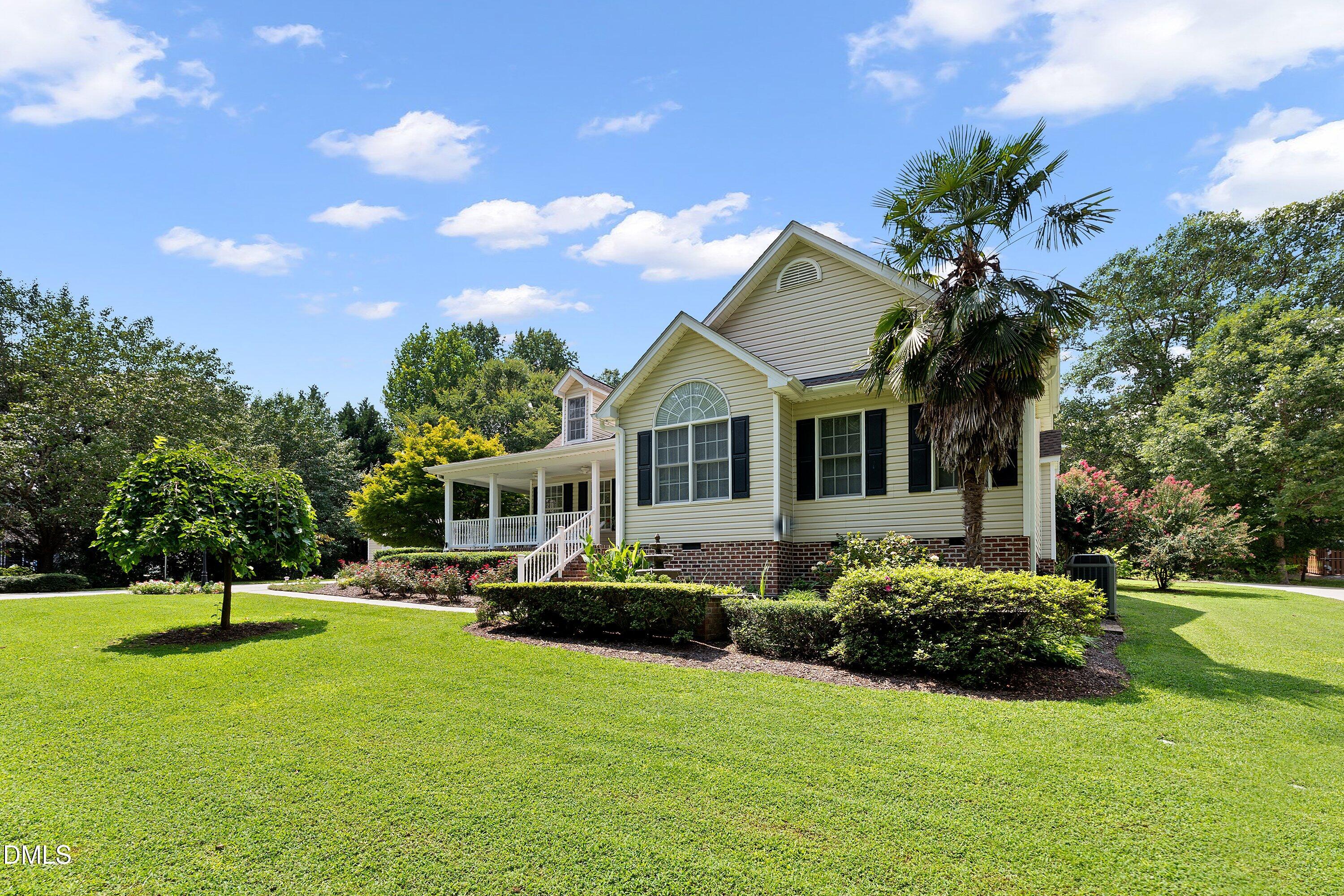 15 Winter Woods Drive
