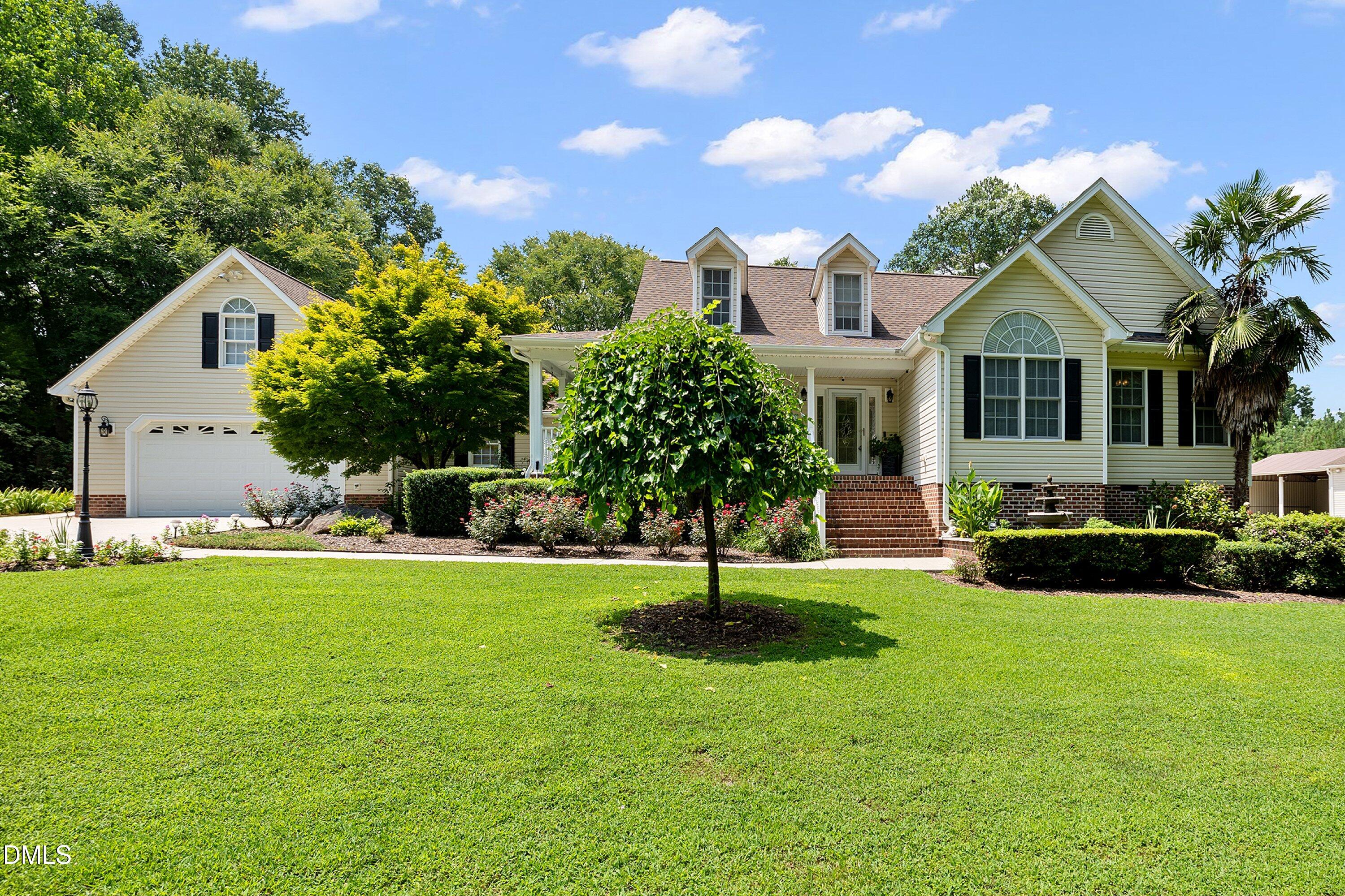 15 Winter Woods Drive