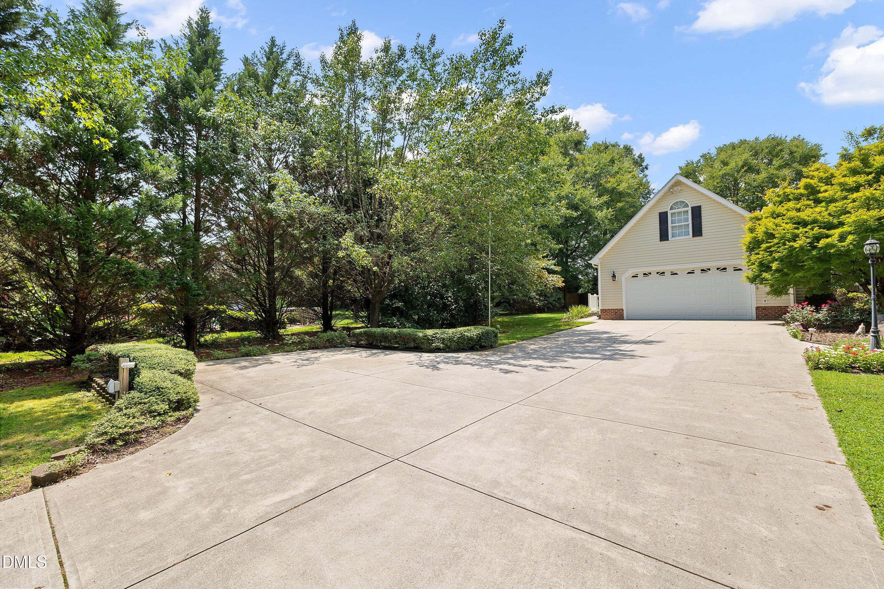 15 Winter Woods Drive