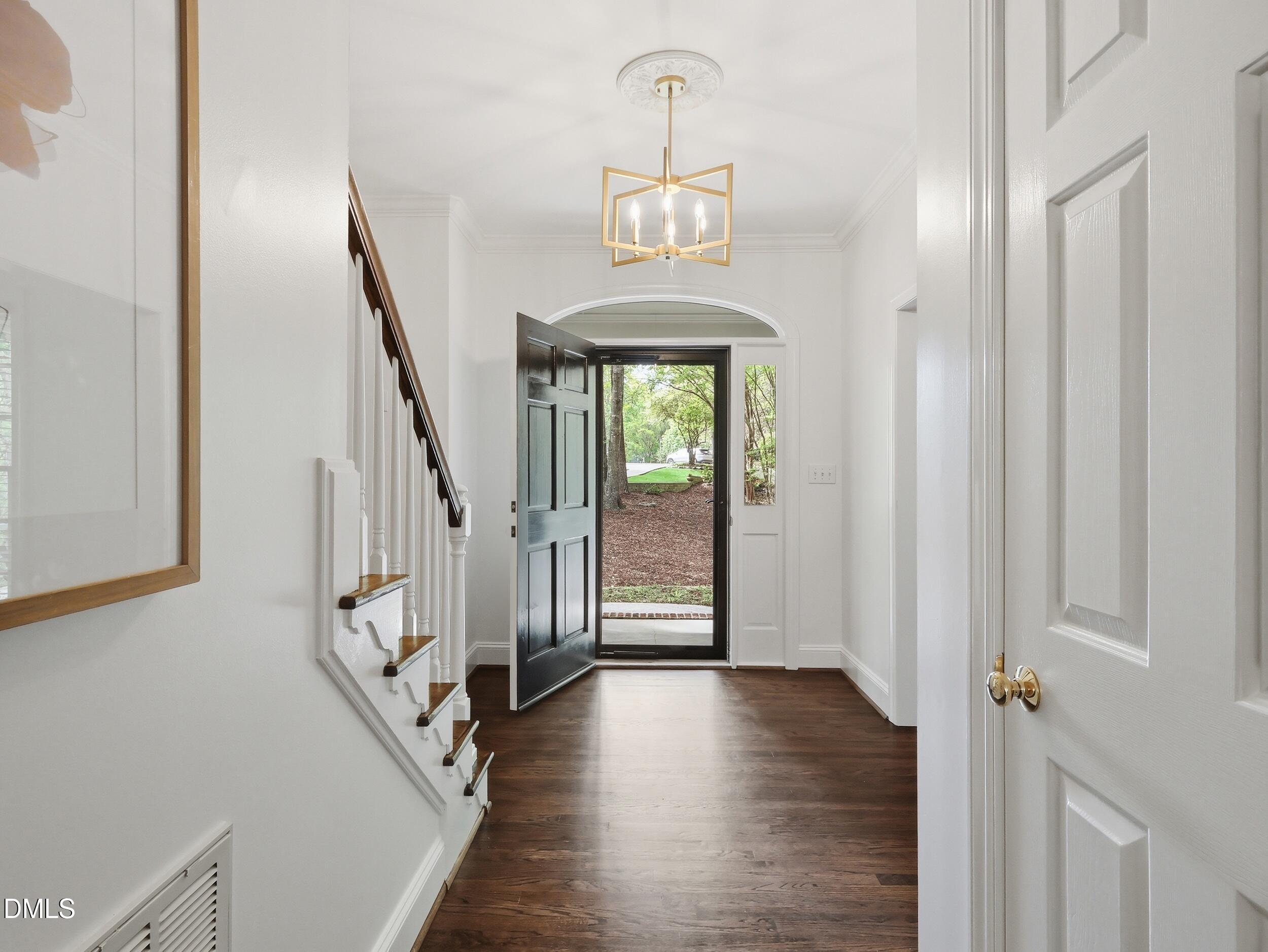 2300 Hideaway Court