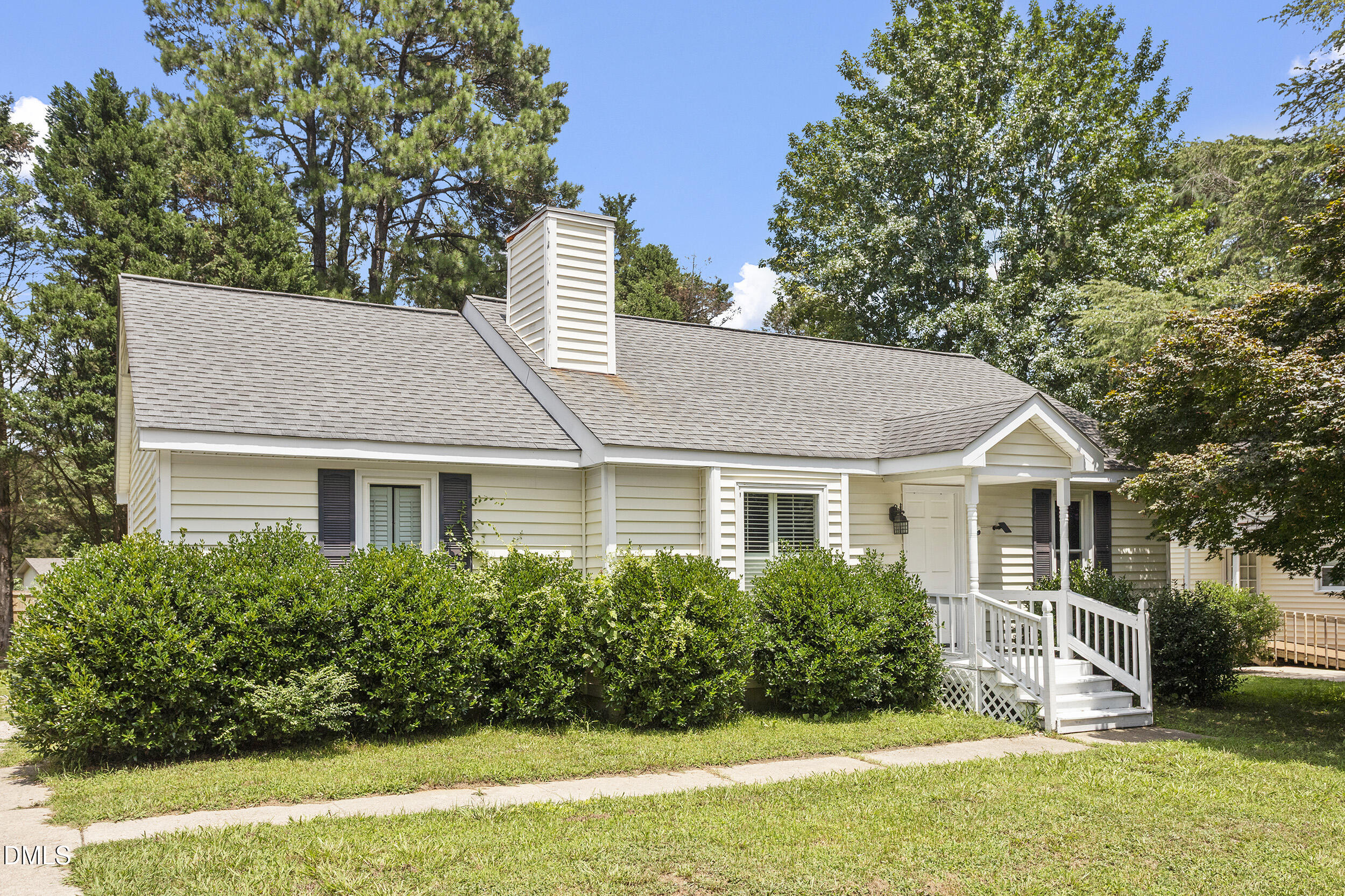 5809 Iris Lake Court