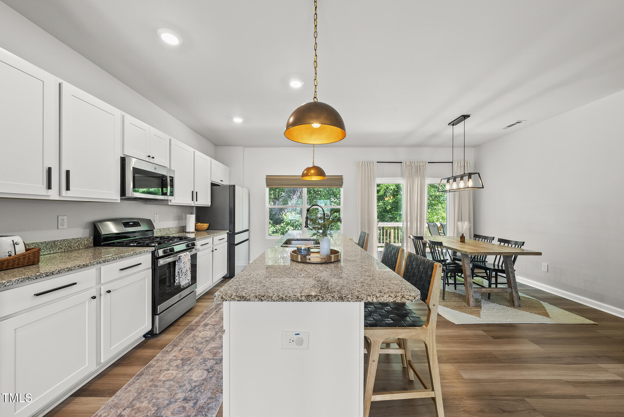 77 Rolling Creek Circle