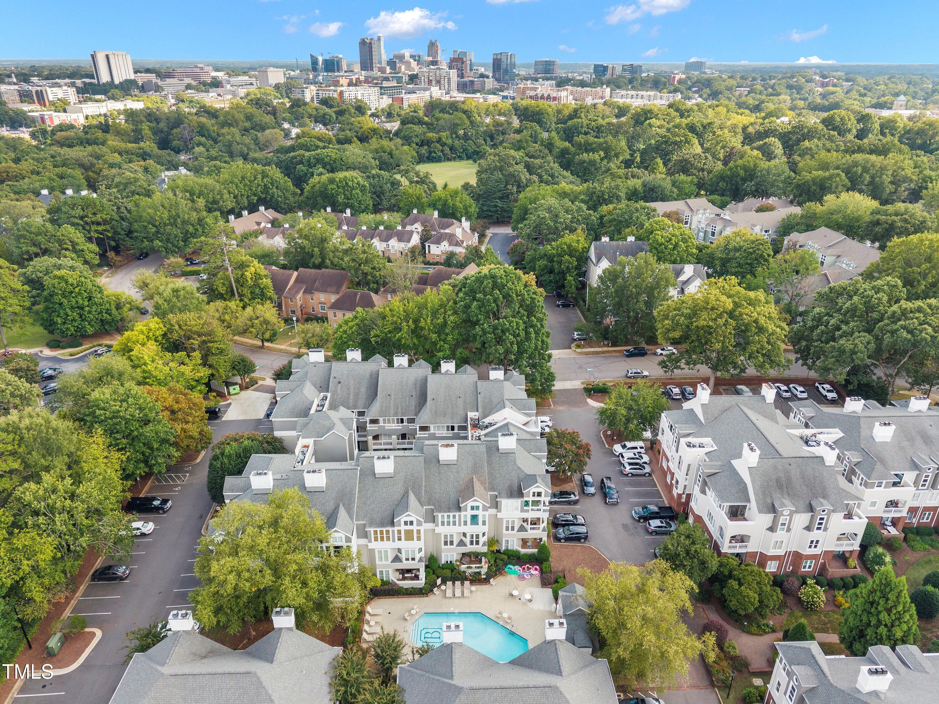 1001 Brighthurst Drive 306