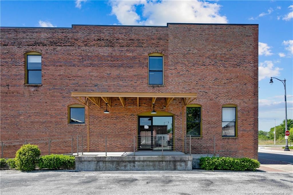 159 Maxwell Street