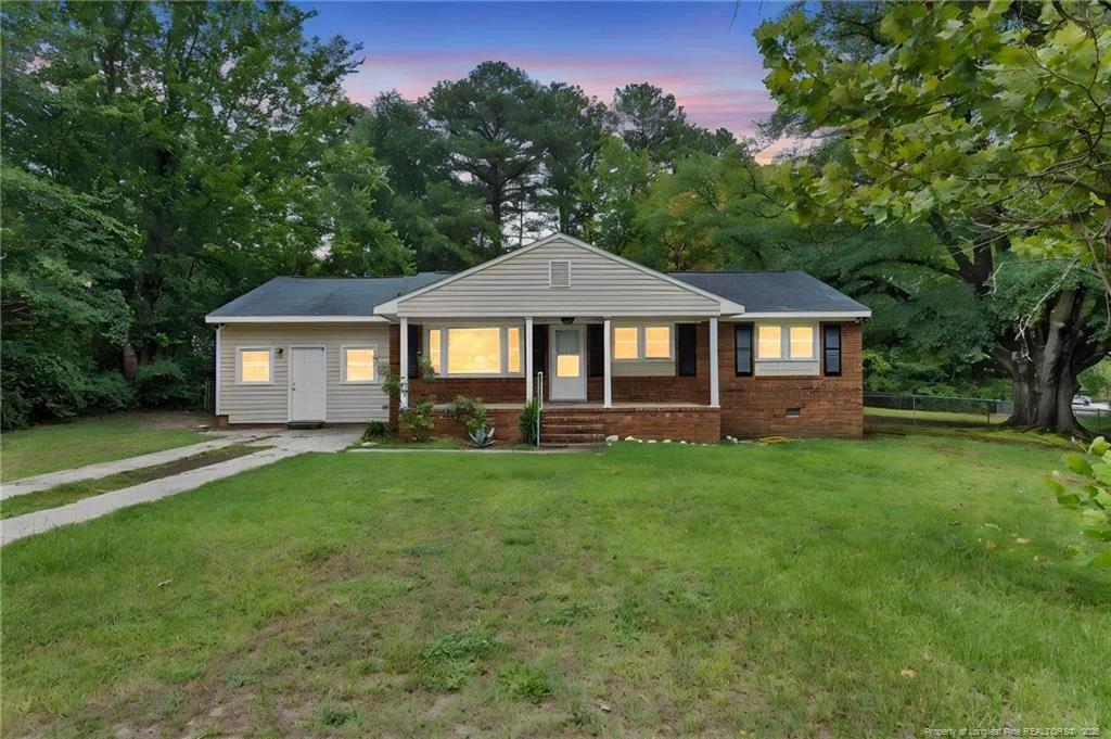 735 Hilton Drive