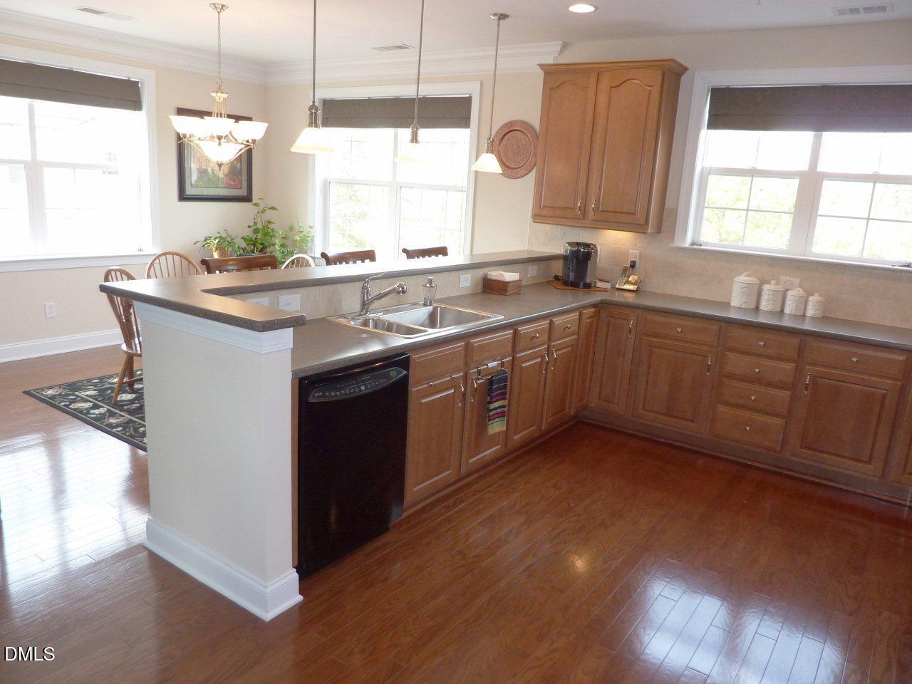 10400 Rosegate Court 302