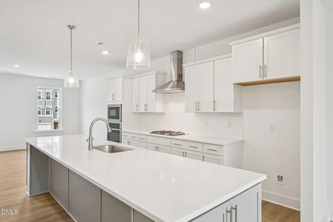 10904 Bayflower Way Raleigh NC 27617