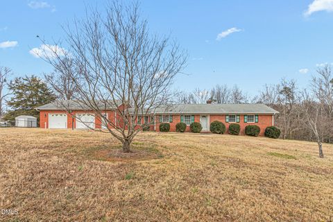 209 E Dillard Street Mebane NC 27302