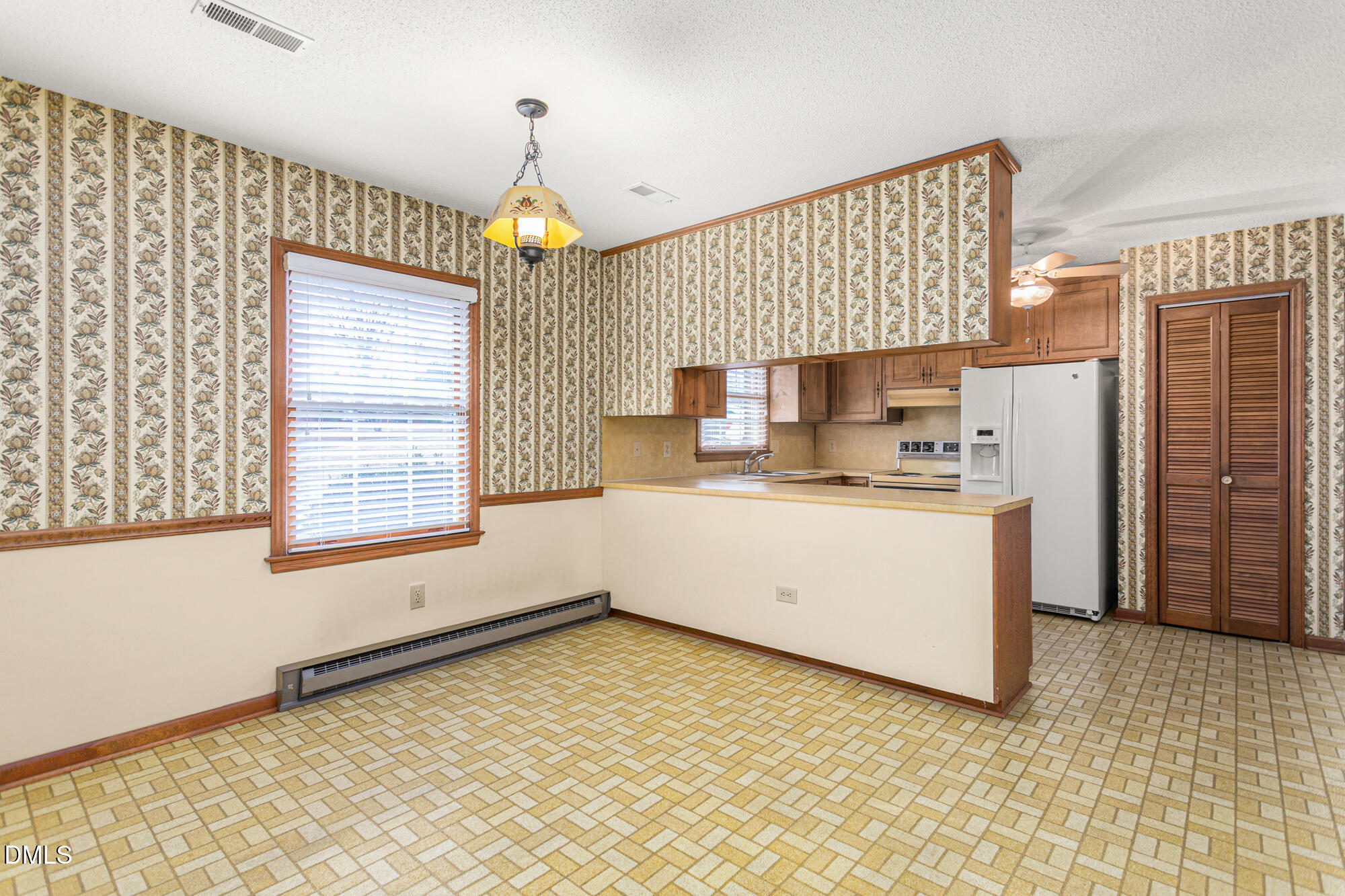 209 E Dillard Street