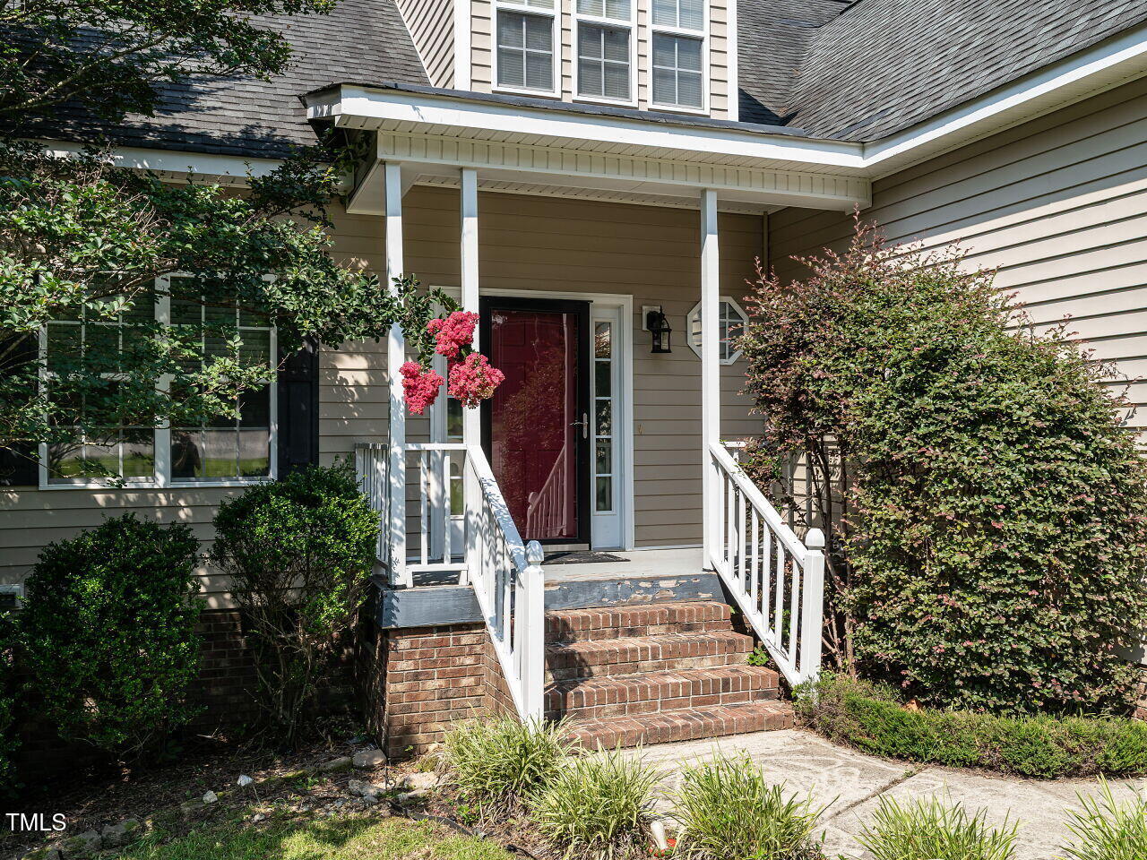 106 Dodge Lane