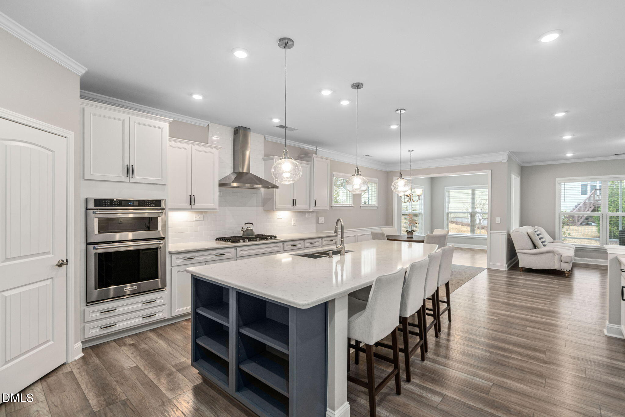 1005 Coast Grade Street