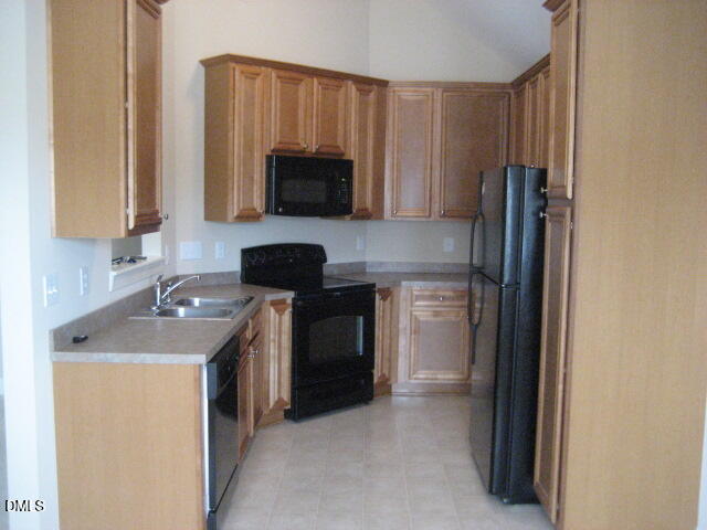 1300 Dexter Ridge Drive