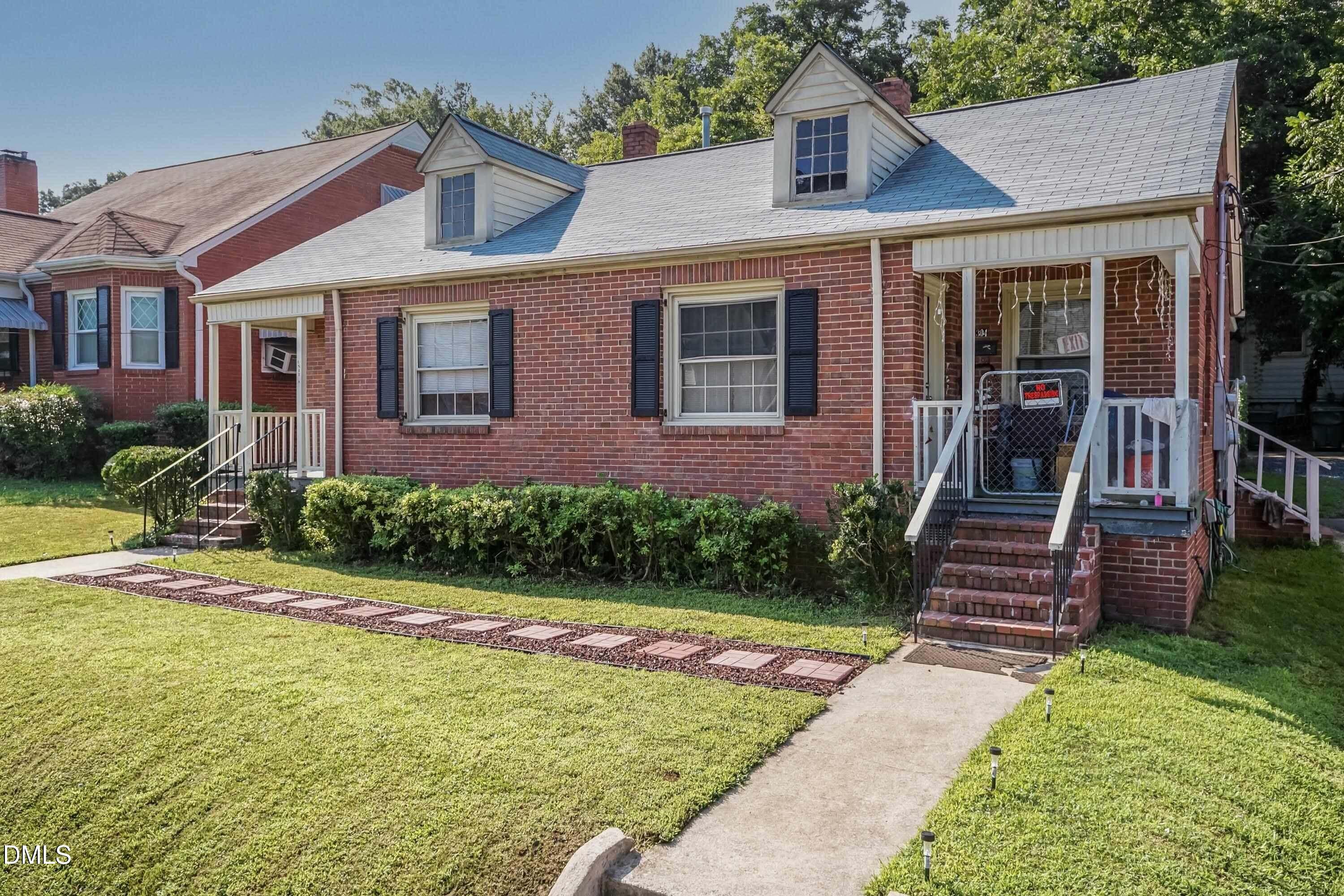 1304 Holloway Street