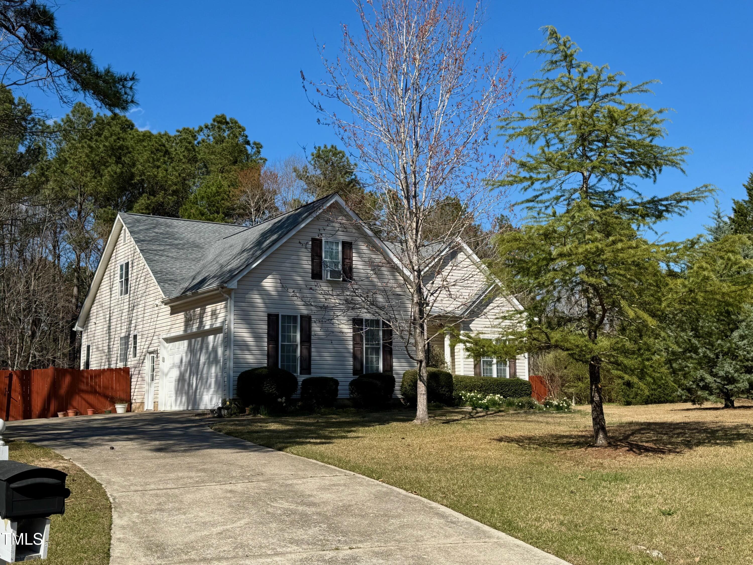 20 Willows Den Court