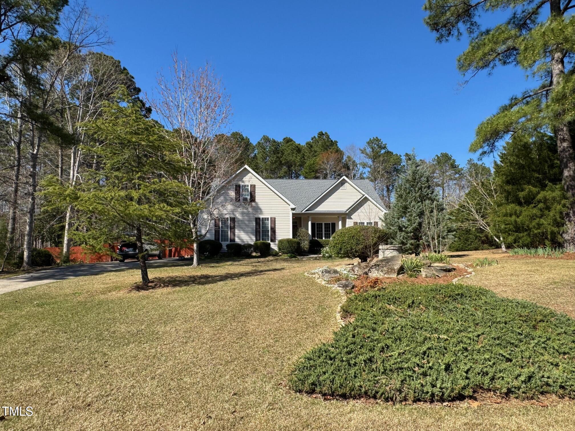20 Willows Den Court