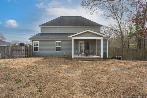 A home in Raeford