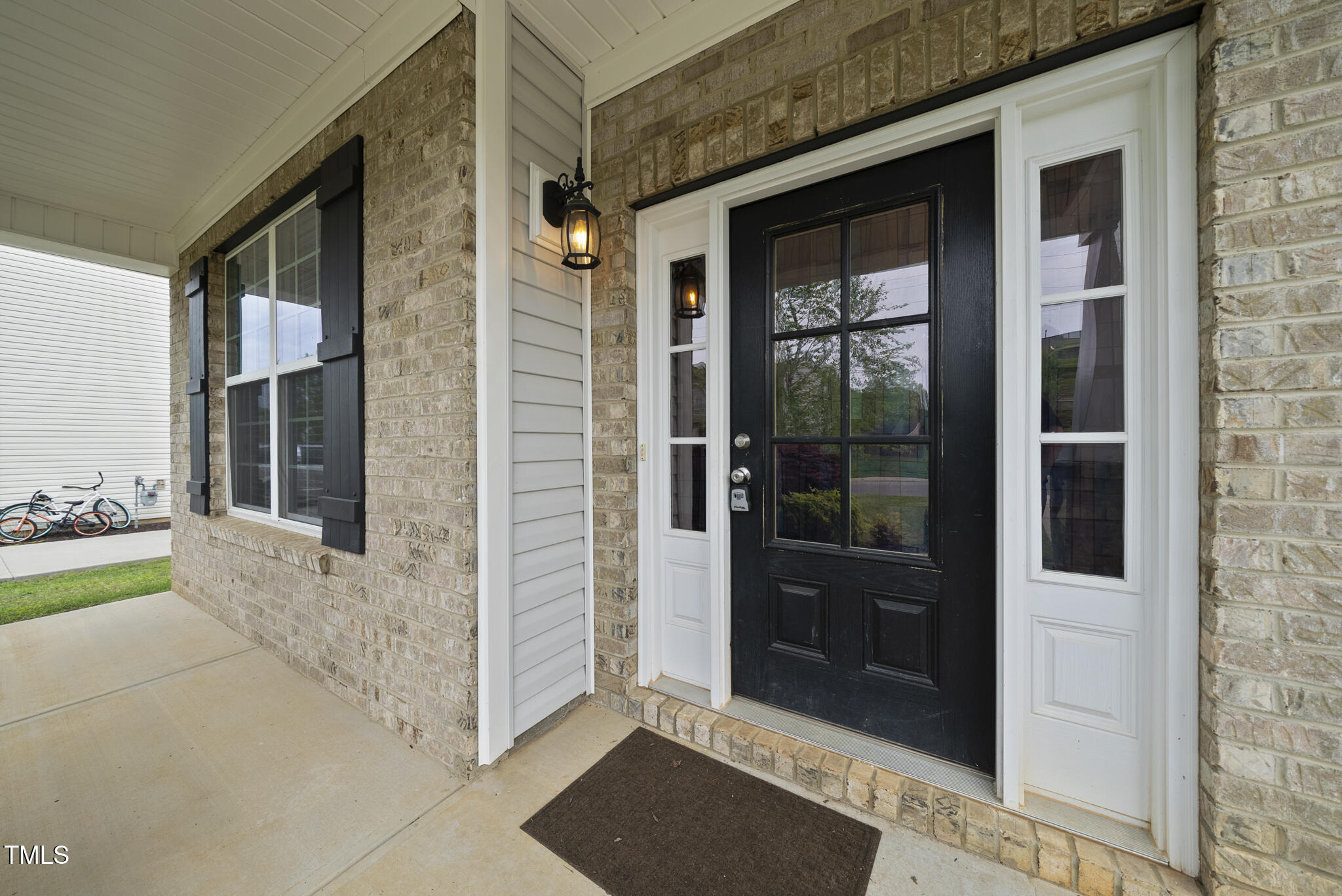 226 Fair Oaks Court