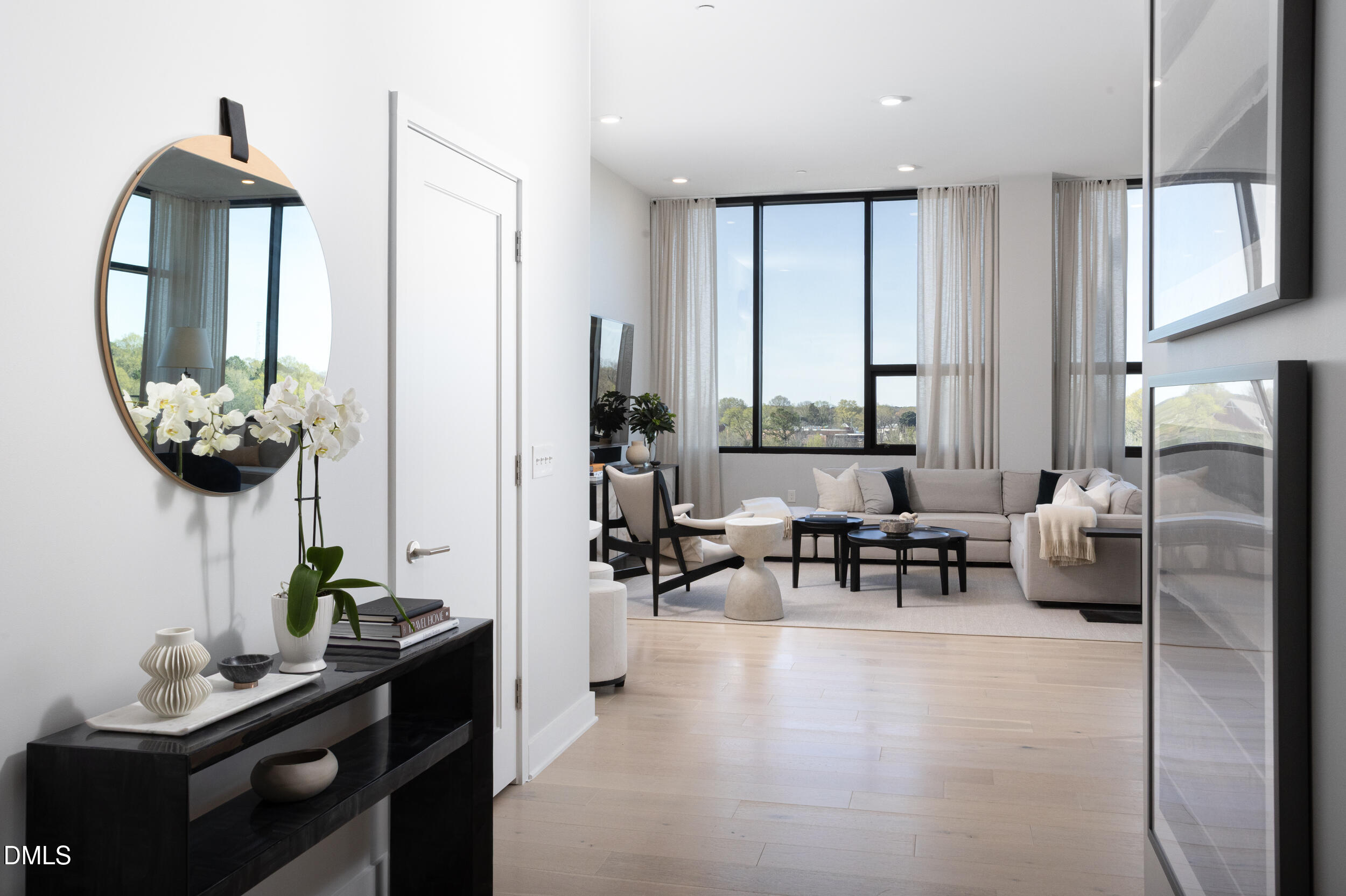 1105 W Main Street 704 Pent House