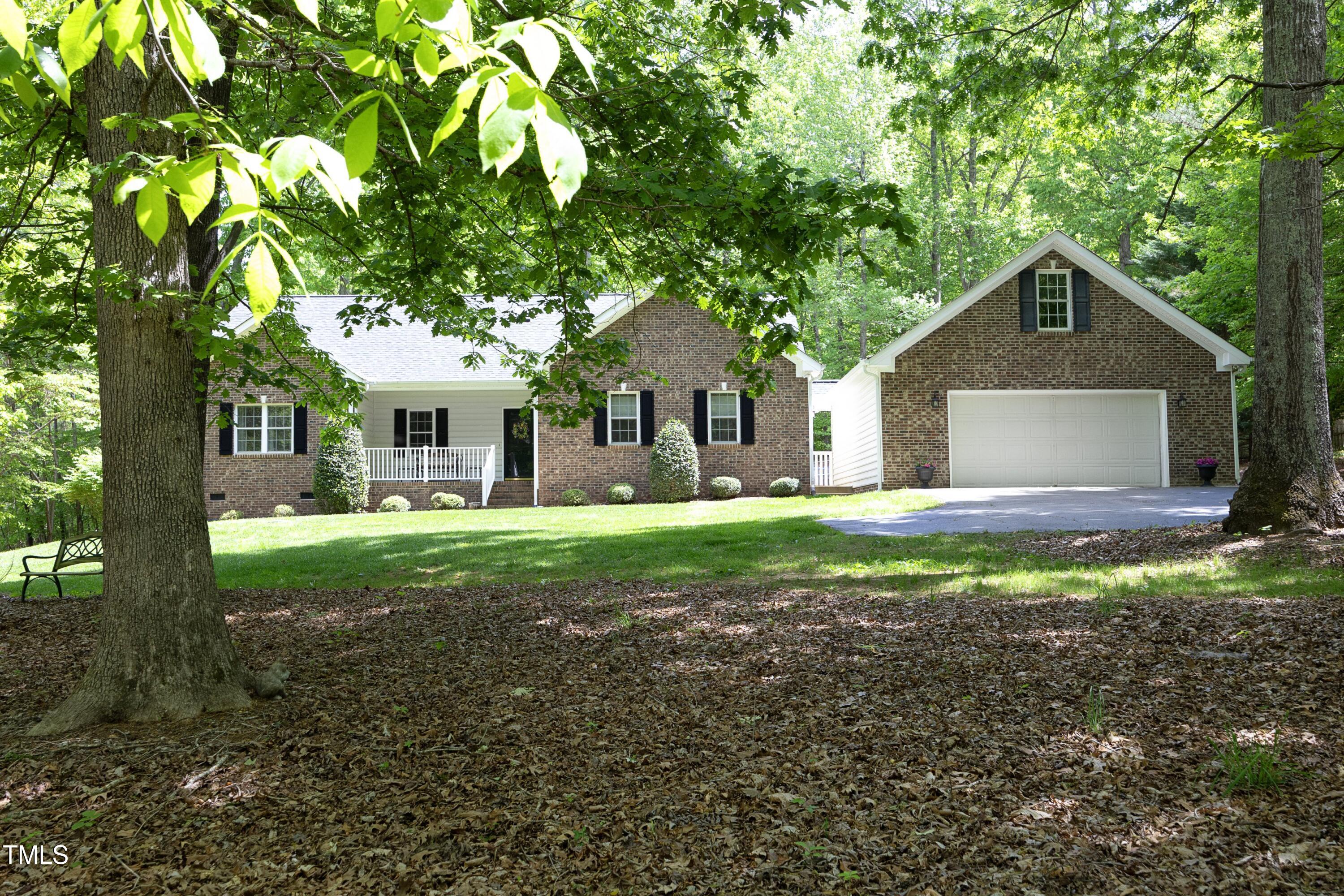 320 Delvin Lane Lane