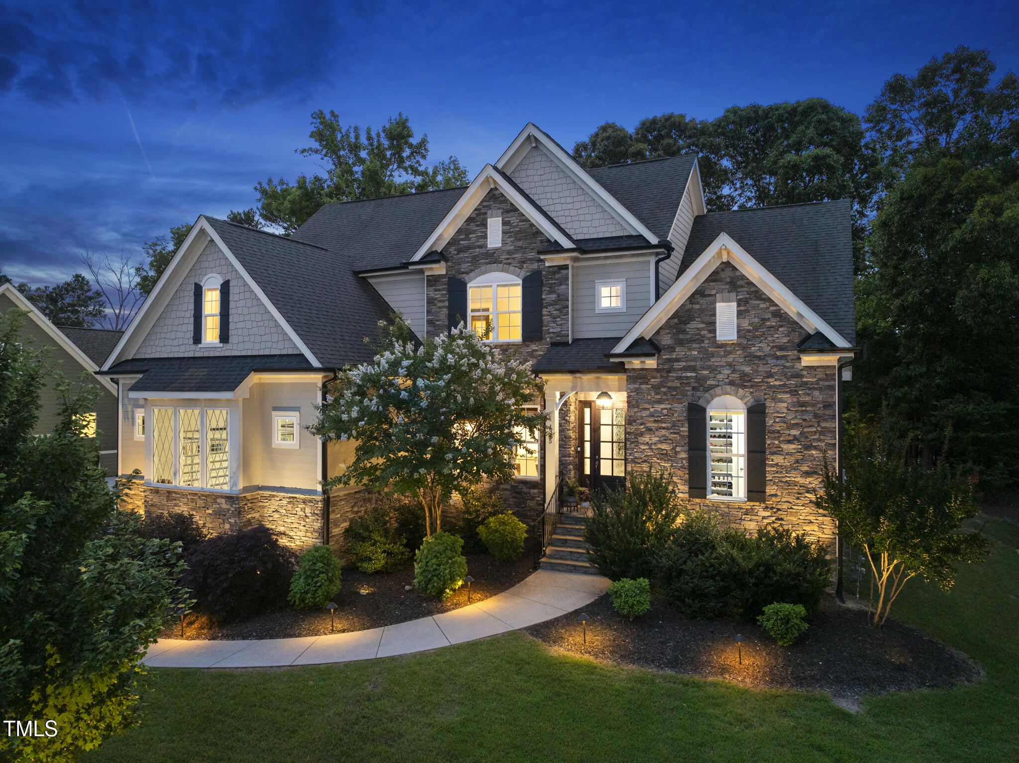 1325 Mackinaw Drive