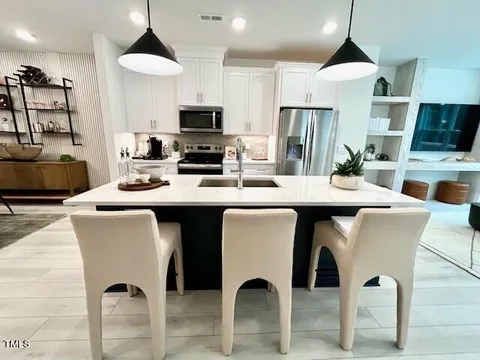 MLS: 10053037