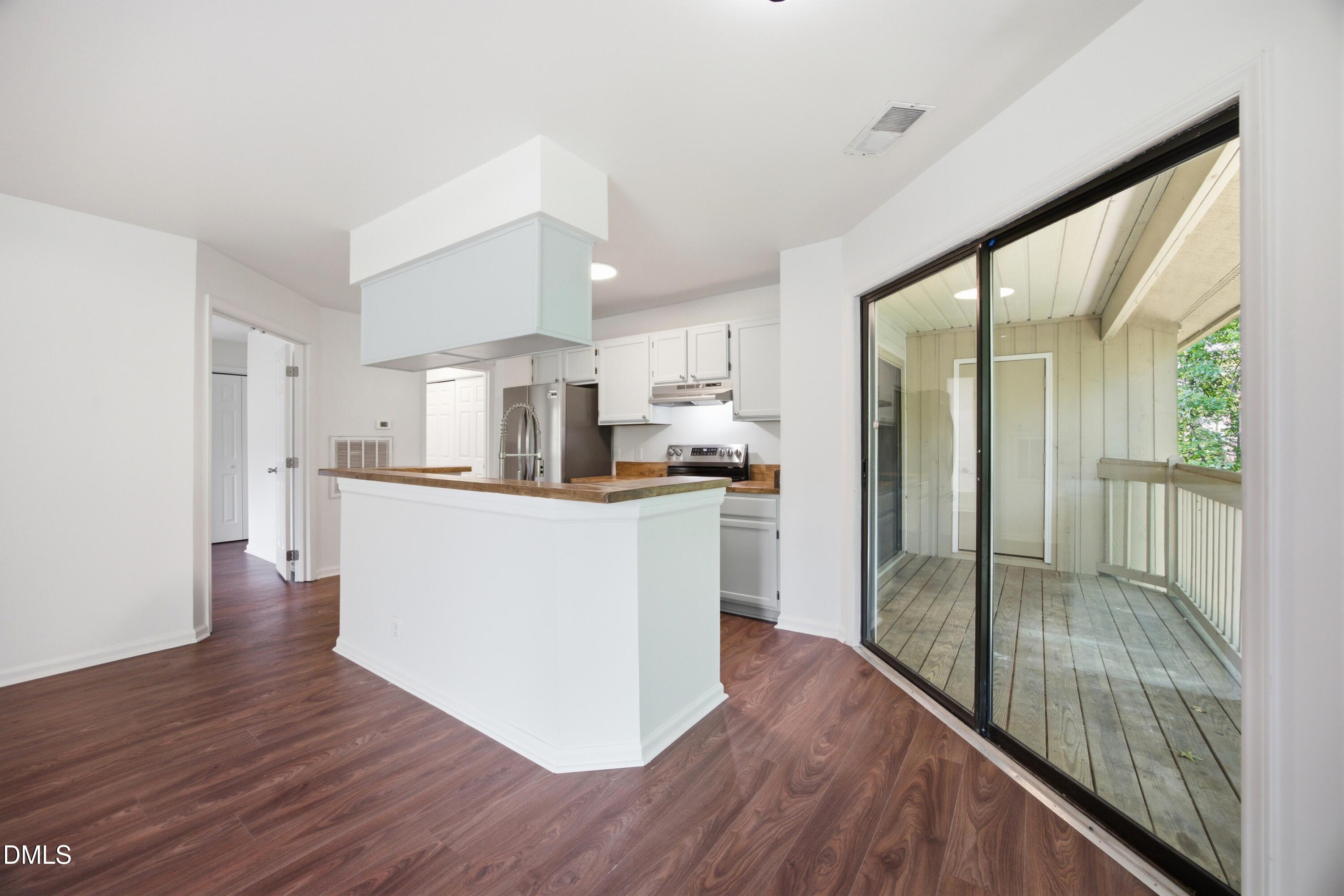 834 New Kent Place