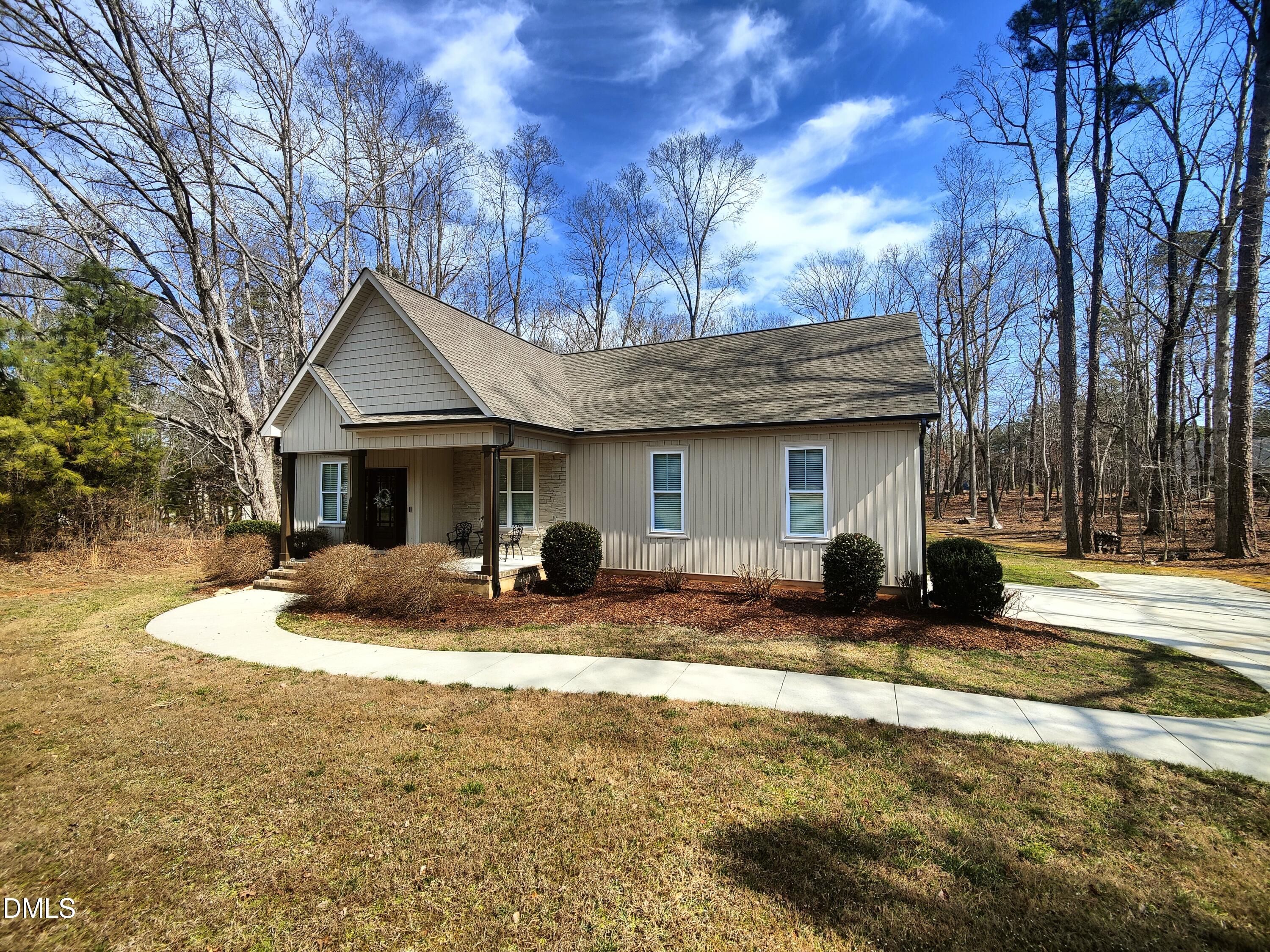 4334 N Greg Allen Way