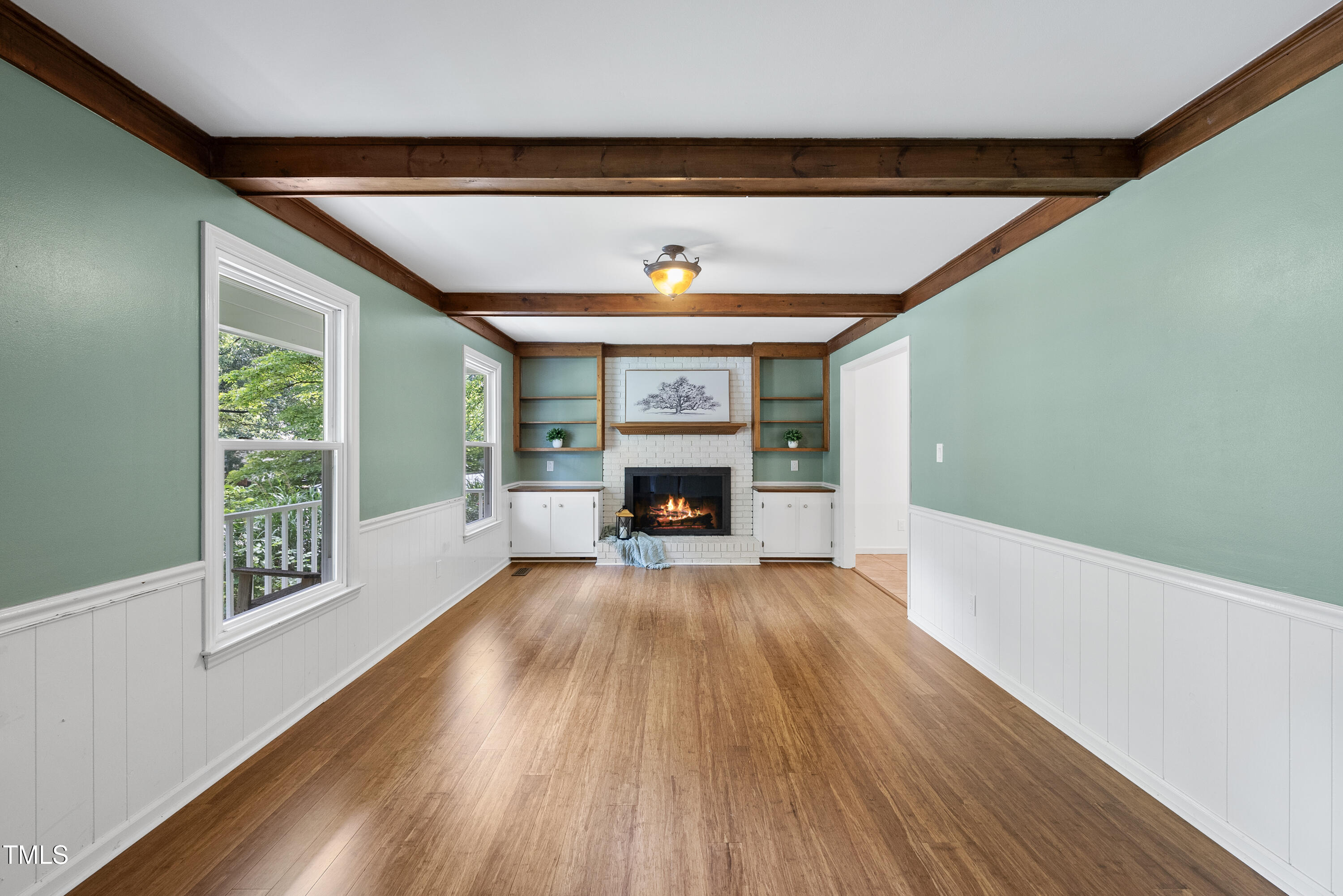 112 Whithorne Drive