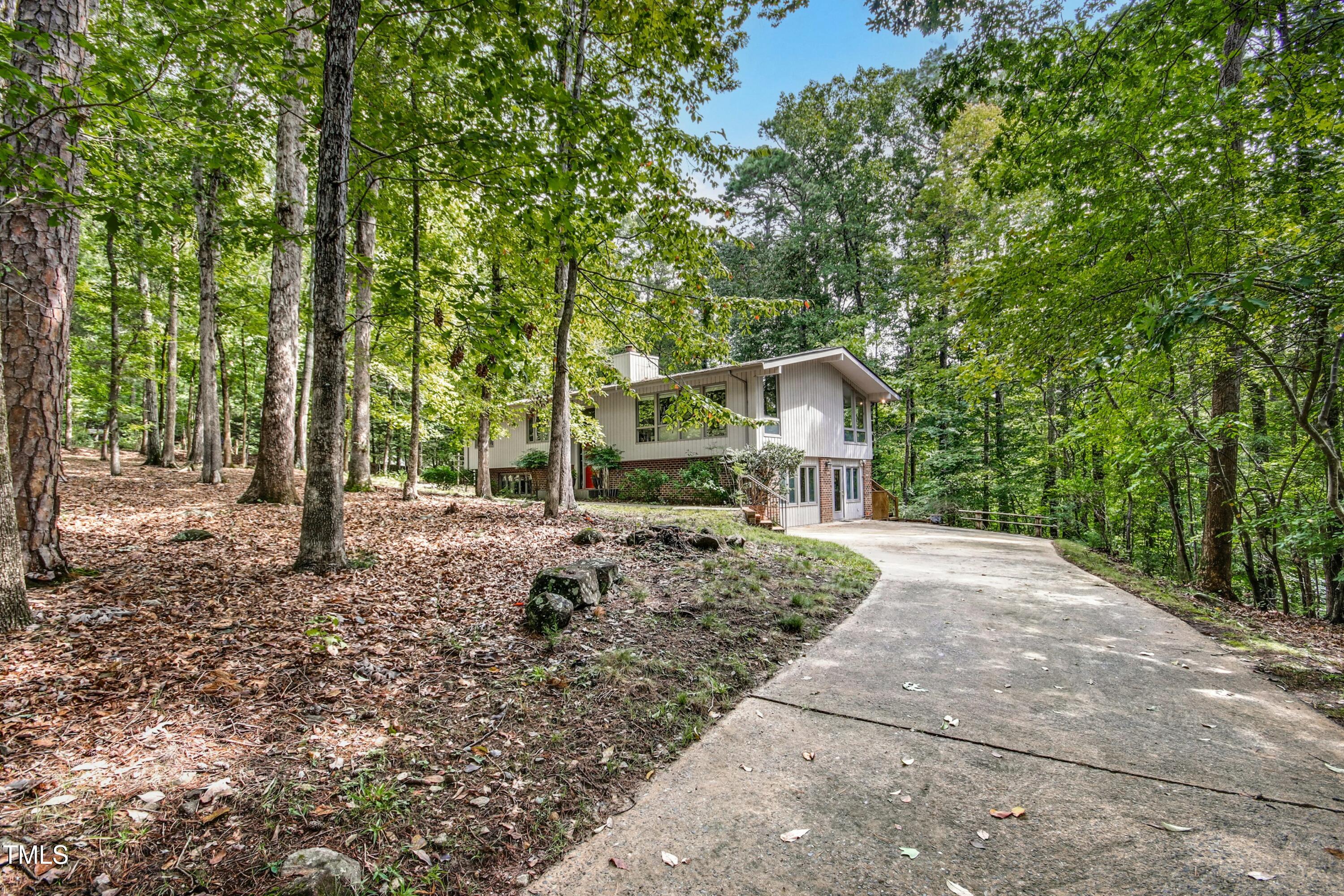 623 Totten Place