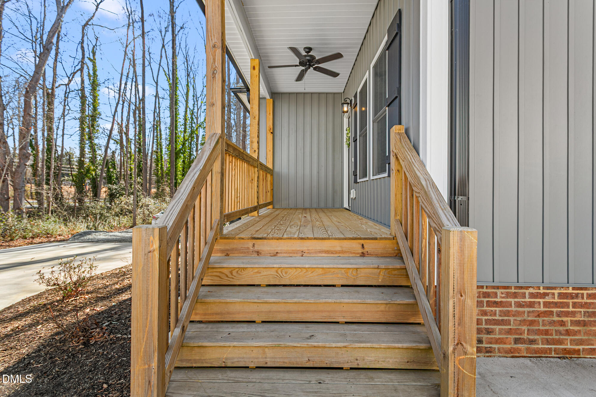 608 E Oakwood Street