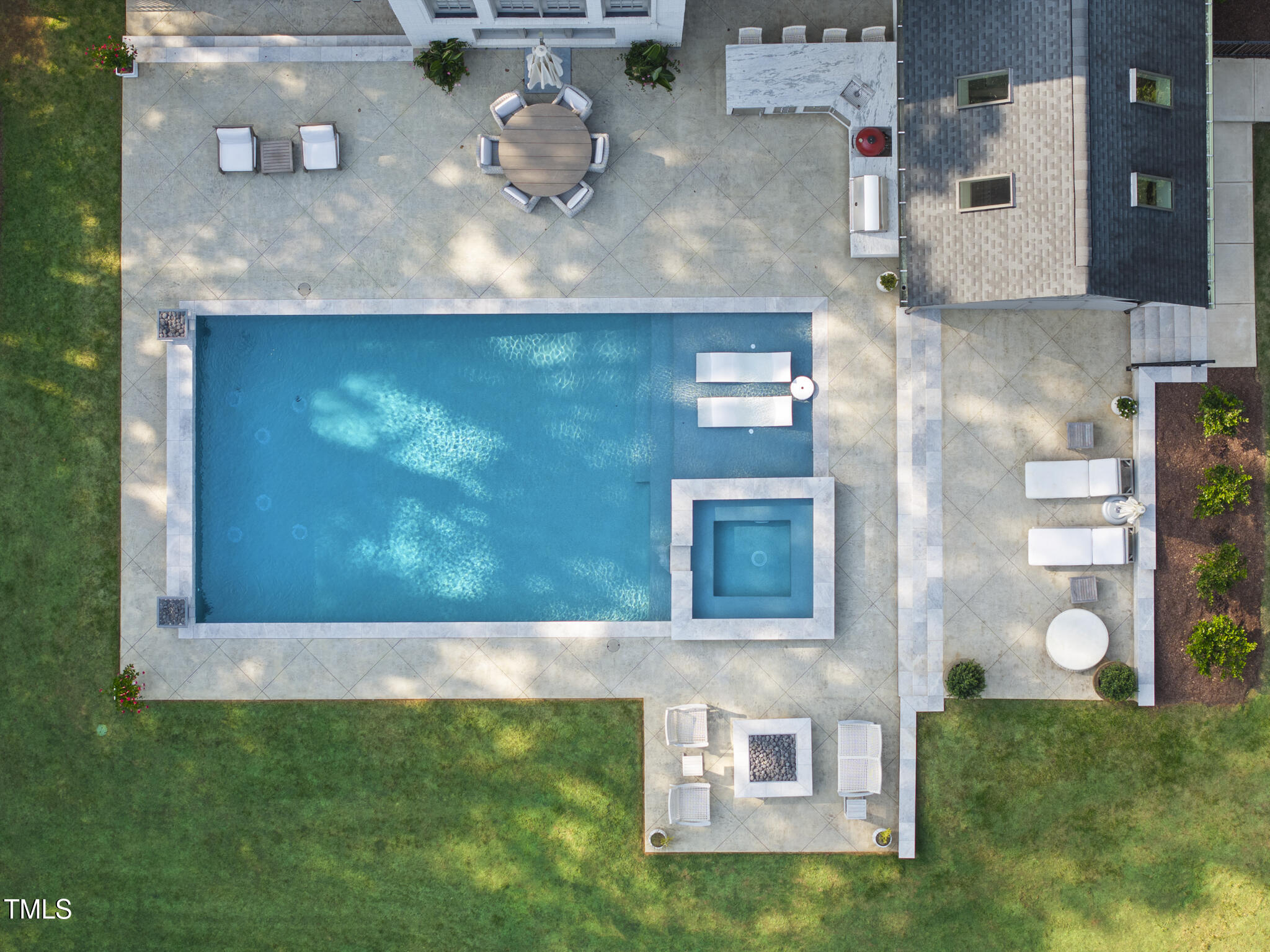 1105 Longstone Way