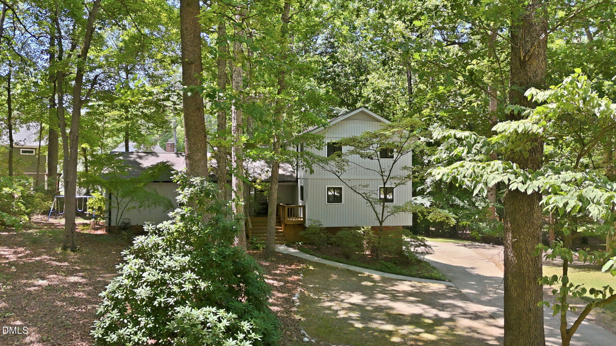 6101 Dresden Lane