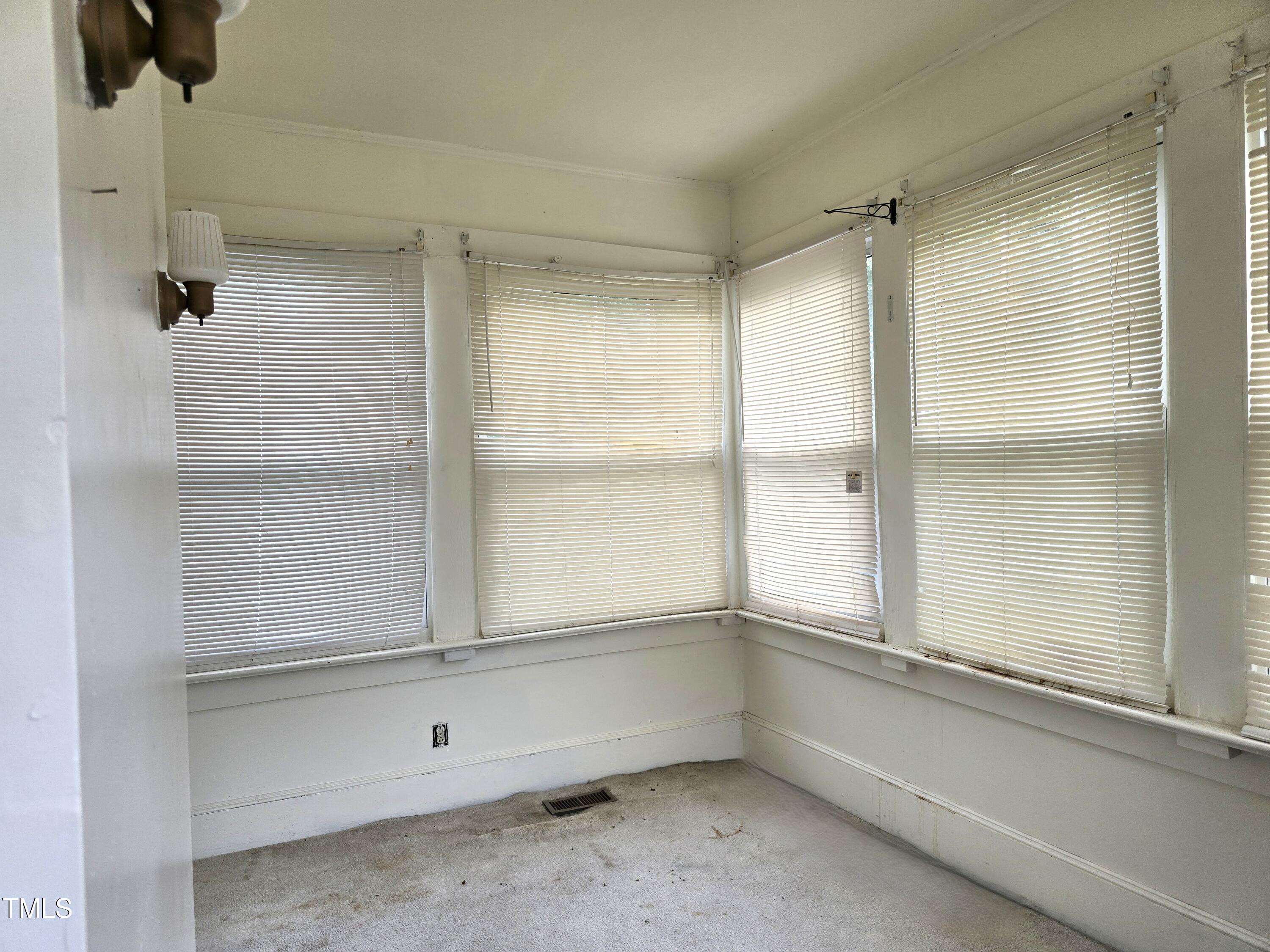 533 E St. James Street