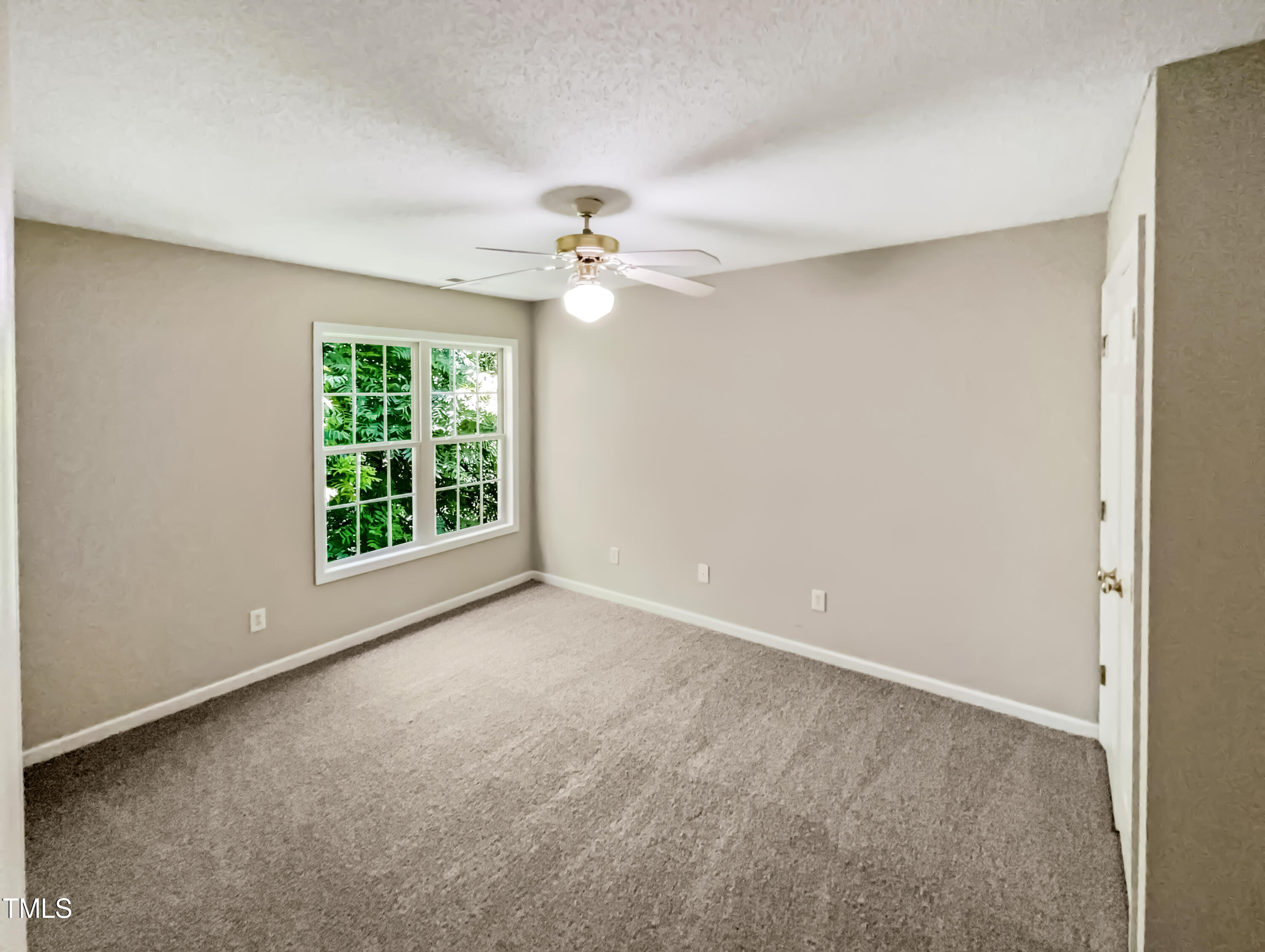 4425 Woodlawn Drive