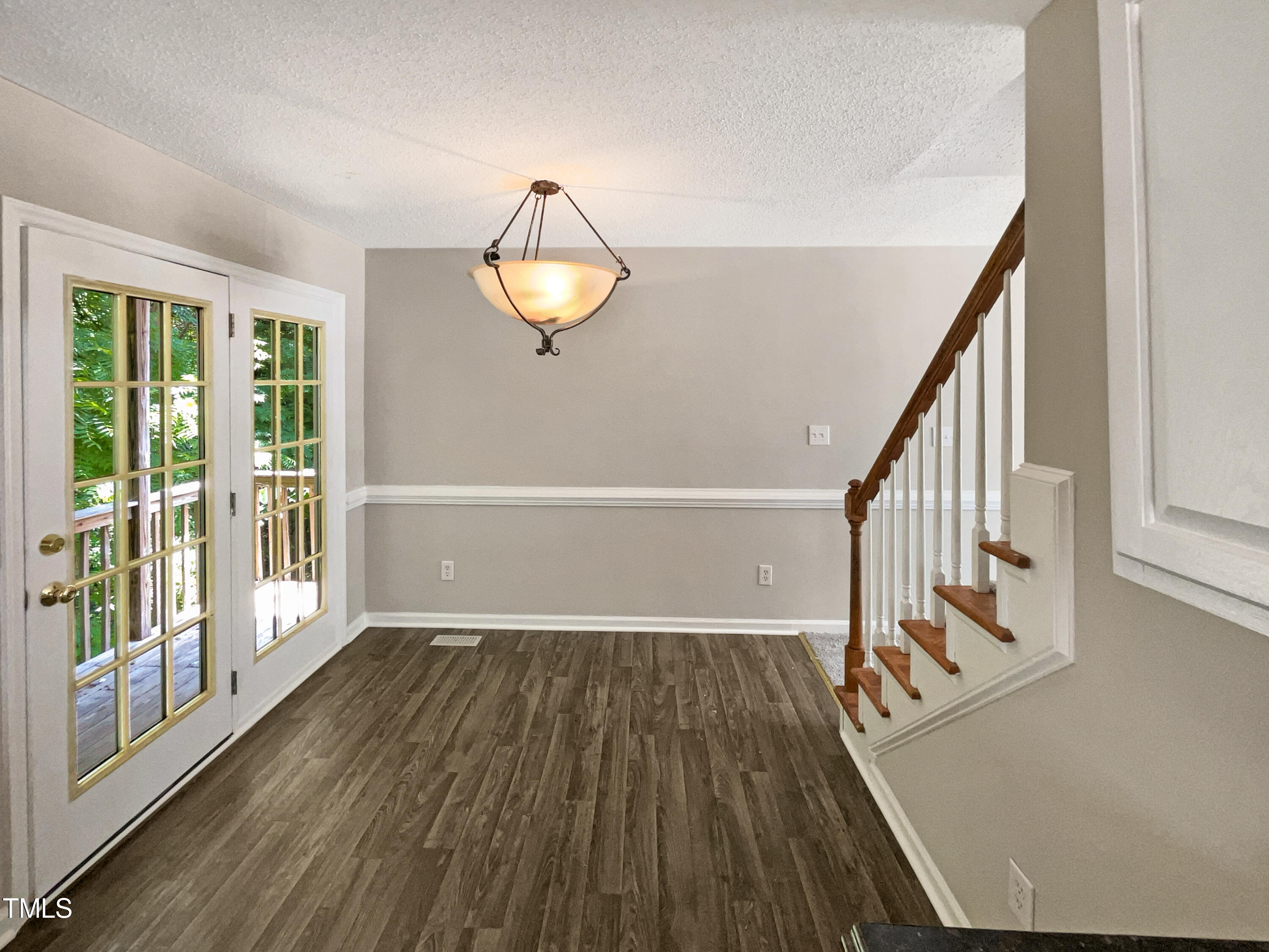 4425 Woodlawn Drive